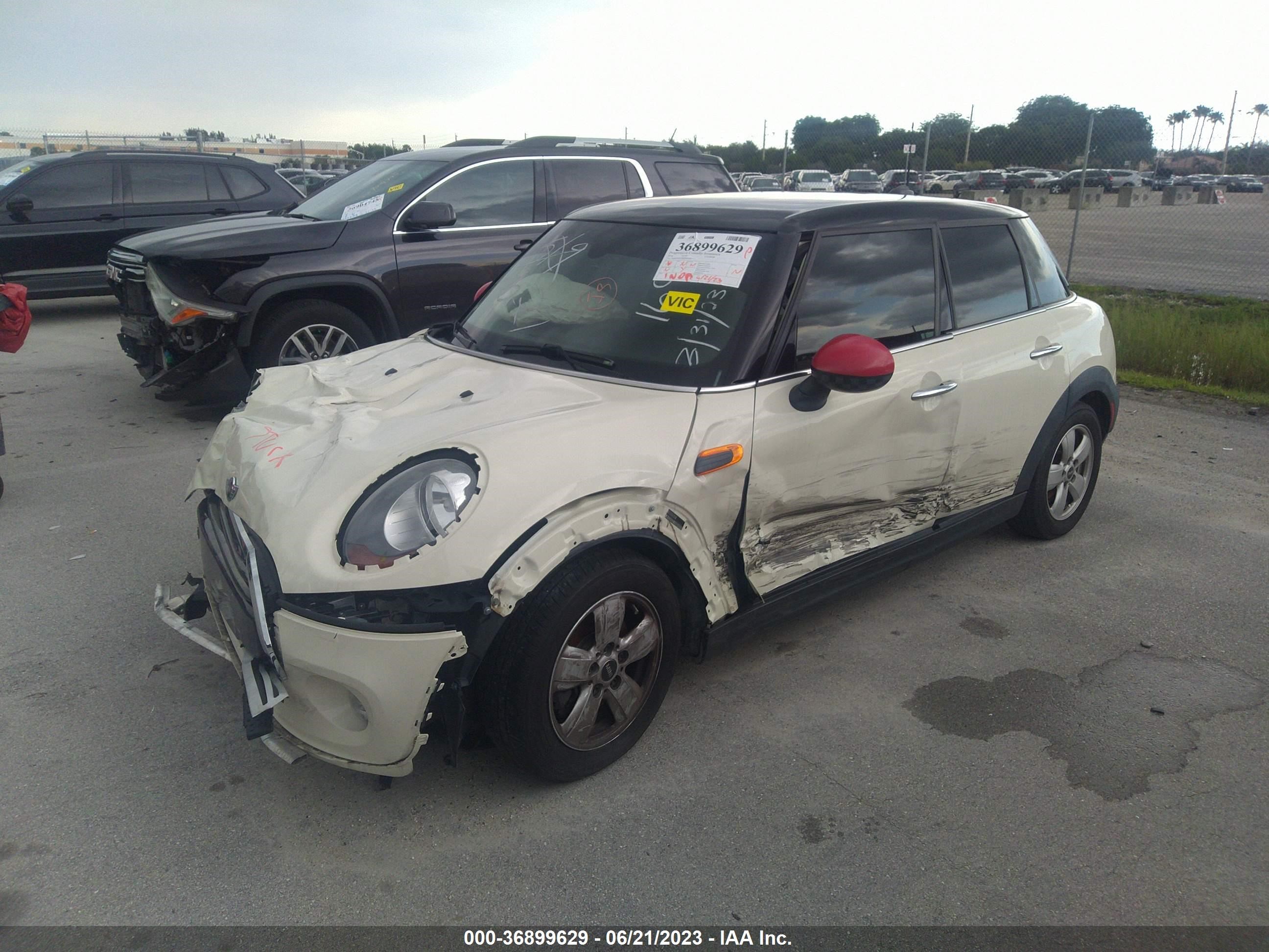 Photo 1 VIN: WMWXU1C5XG2D11692 - MINI HARD TOP 