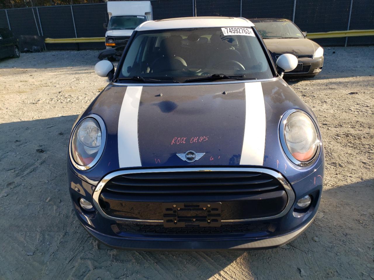 Photo 4 VIN: WMWXU1C5XH2E18405 - MINI COOPER 