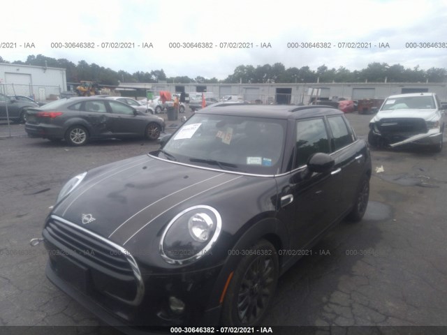 Photo 1 VIN: WMWXU1C5XK2J02183 - MINI HARDTOP 4 DOOR 