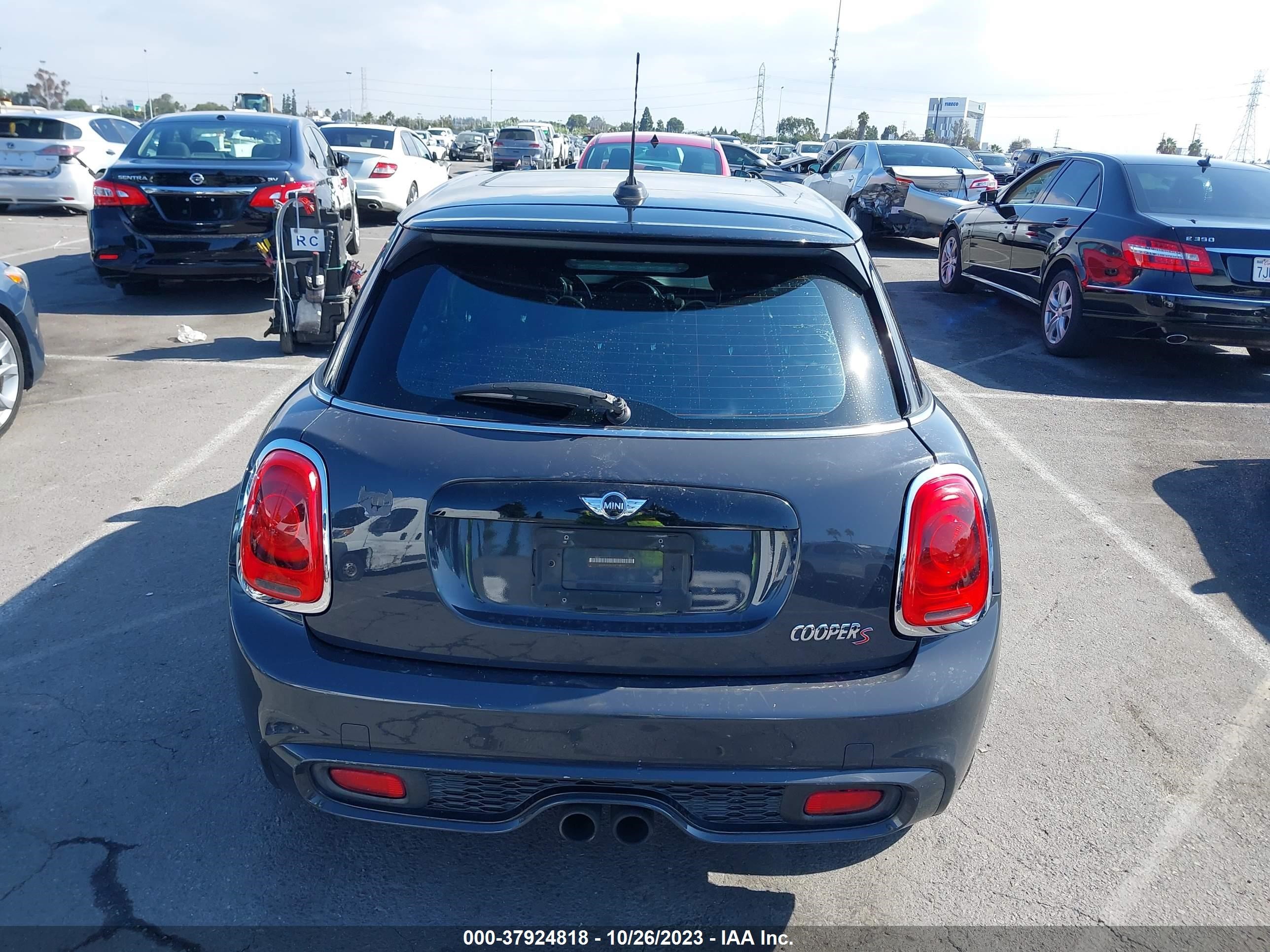 Photo 15 VIN: WMWXU3C50FT891701 - MINI HARD TOP 