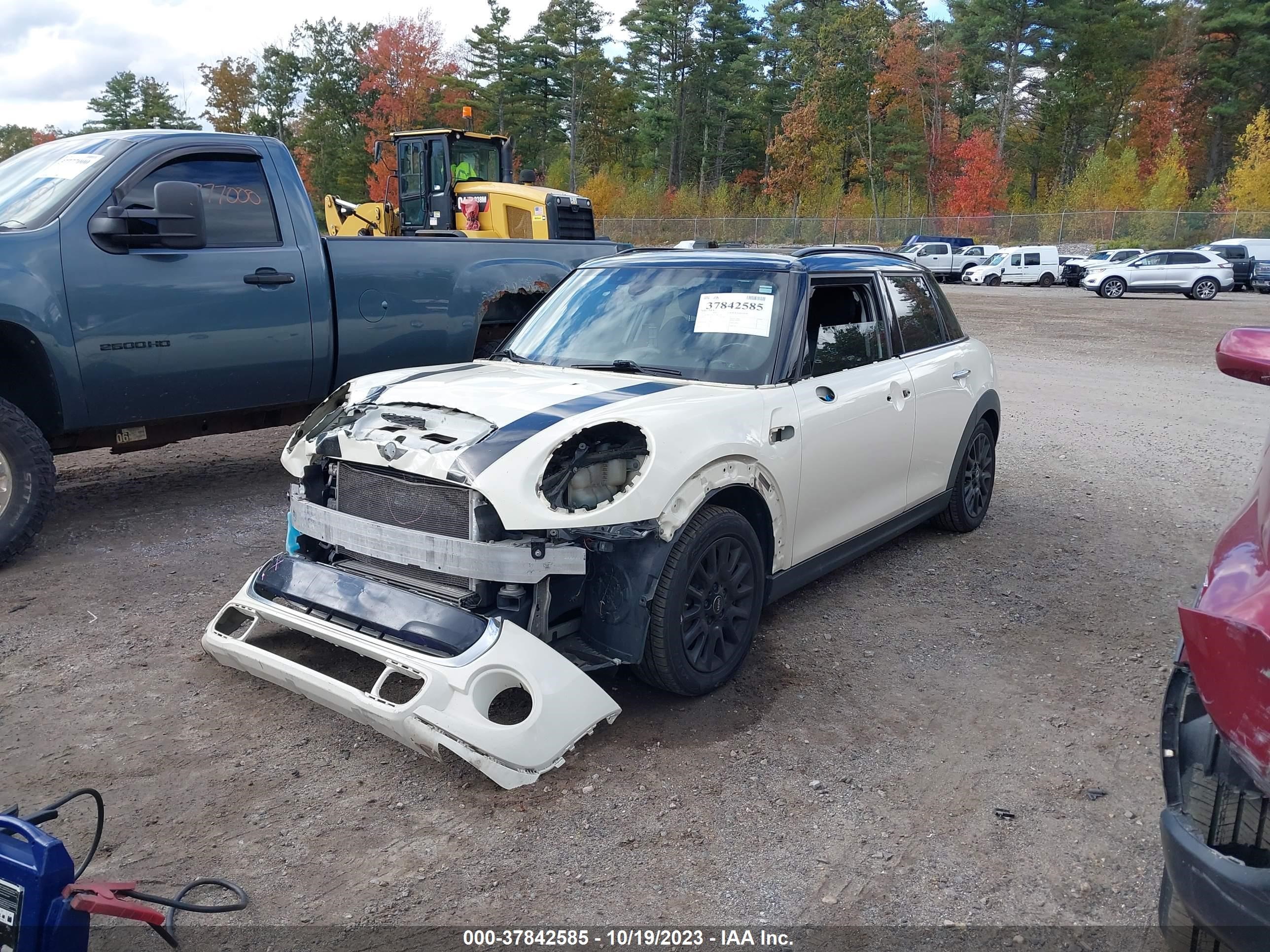 Photo 1 VIN: WMWXU3C51F2B57318 - MINI HARD TOP 