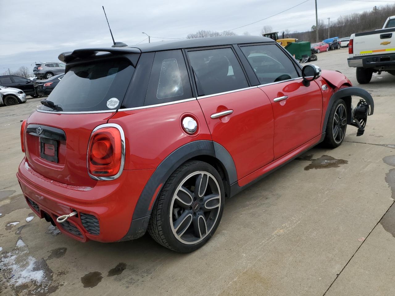 Photo 2 VIN: WMWXU3C52F2B56162 - MINI COOPER 