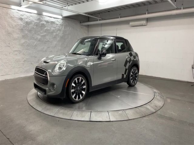 Photo 3 VIN: WMWXU3C52G2B63680 - MINI COOPER HARDTOP 4 DOOR 