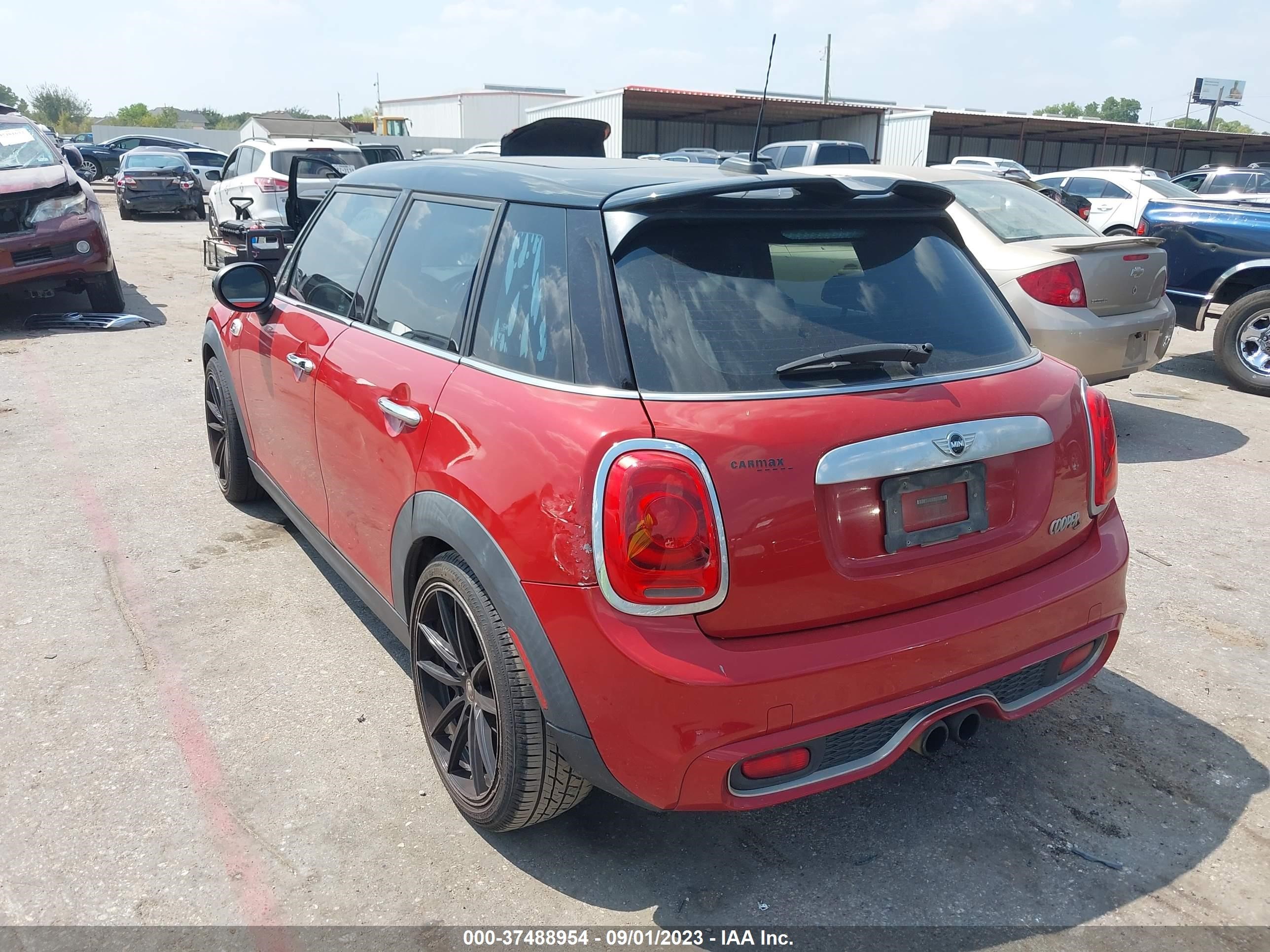 Photo 2 VIN: WMWXU3C53F2B56073 - MINI HARD TOP 