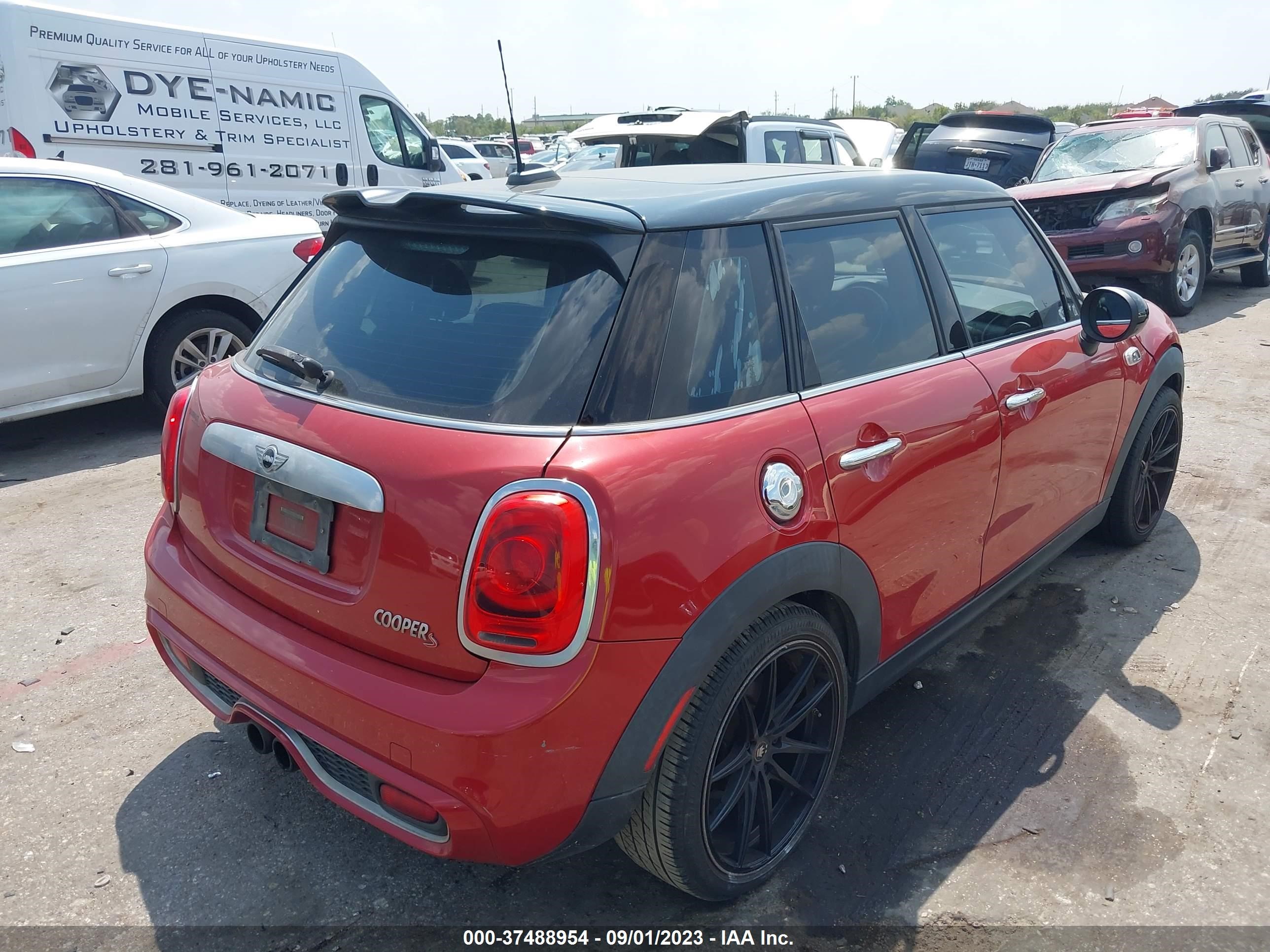 Photo 3 VIN: WMWXU3C53F2B56073 - MINI HARD TOP 