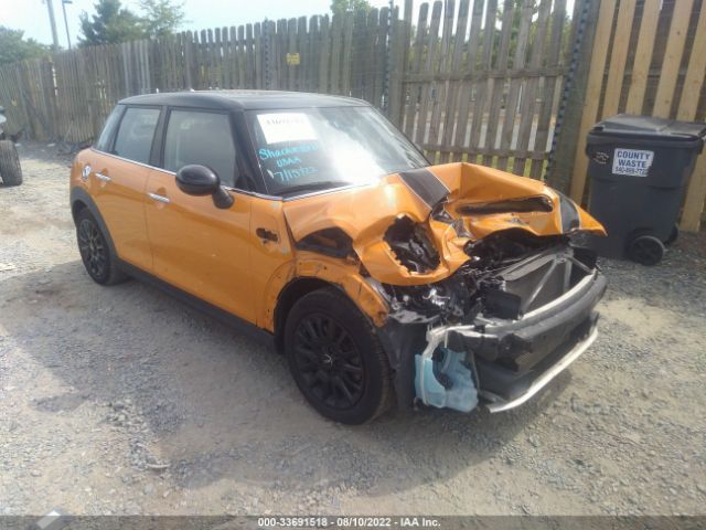 Photo 0 VIN: WMWXU3C53F2B56557 - MINI COOPER HARDTOP 4 DOOR 