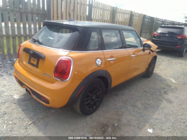 Photo 3 VIN: WMWXU3C53F2B56557 - MINI COOPER HARDTOP 4 DOOR 