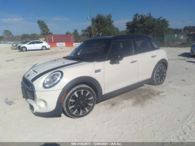 Photo 1 VIN: WMWXU3C53G2B67561 - MINI COOPER HARDTOP 4 DOOR 