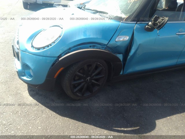 Photo 5 VIN: WMWXU3C55G2D30646 - MINI COOPER HARDTOP 4 DOOR 