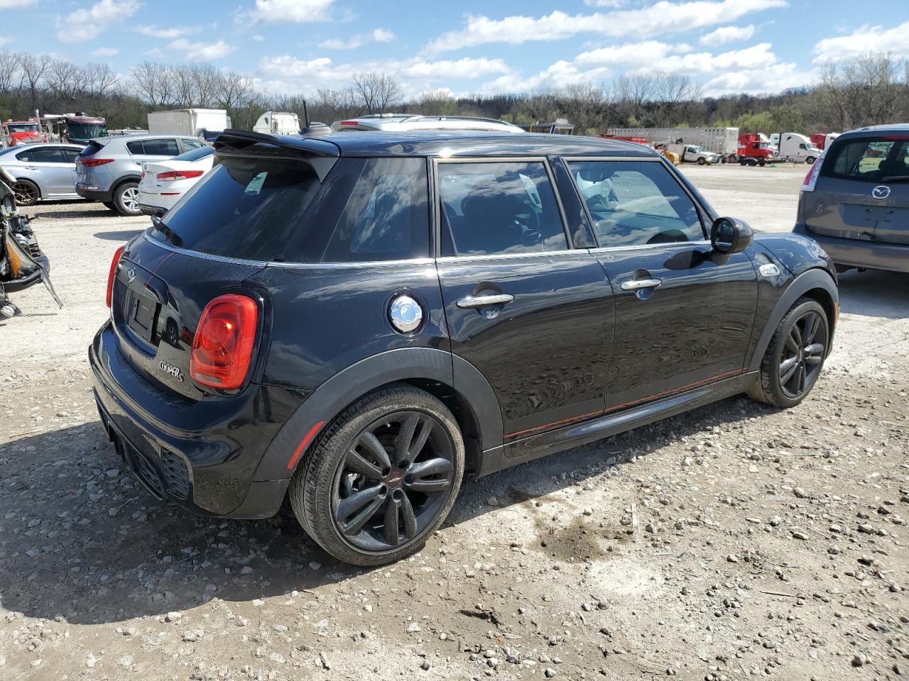 Photo 2 VIN: WMWXU3C56G2D28579 - MINI COOPER 