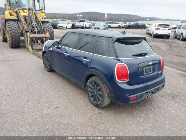 Photo 2 VIN: WMWXU3C57F2B57596 - MINI COOPER HARDTOP 4 DOOR 