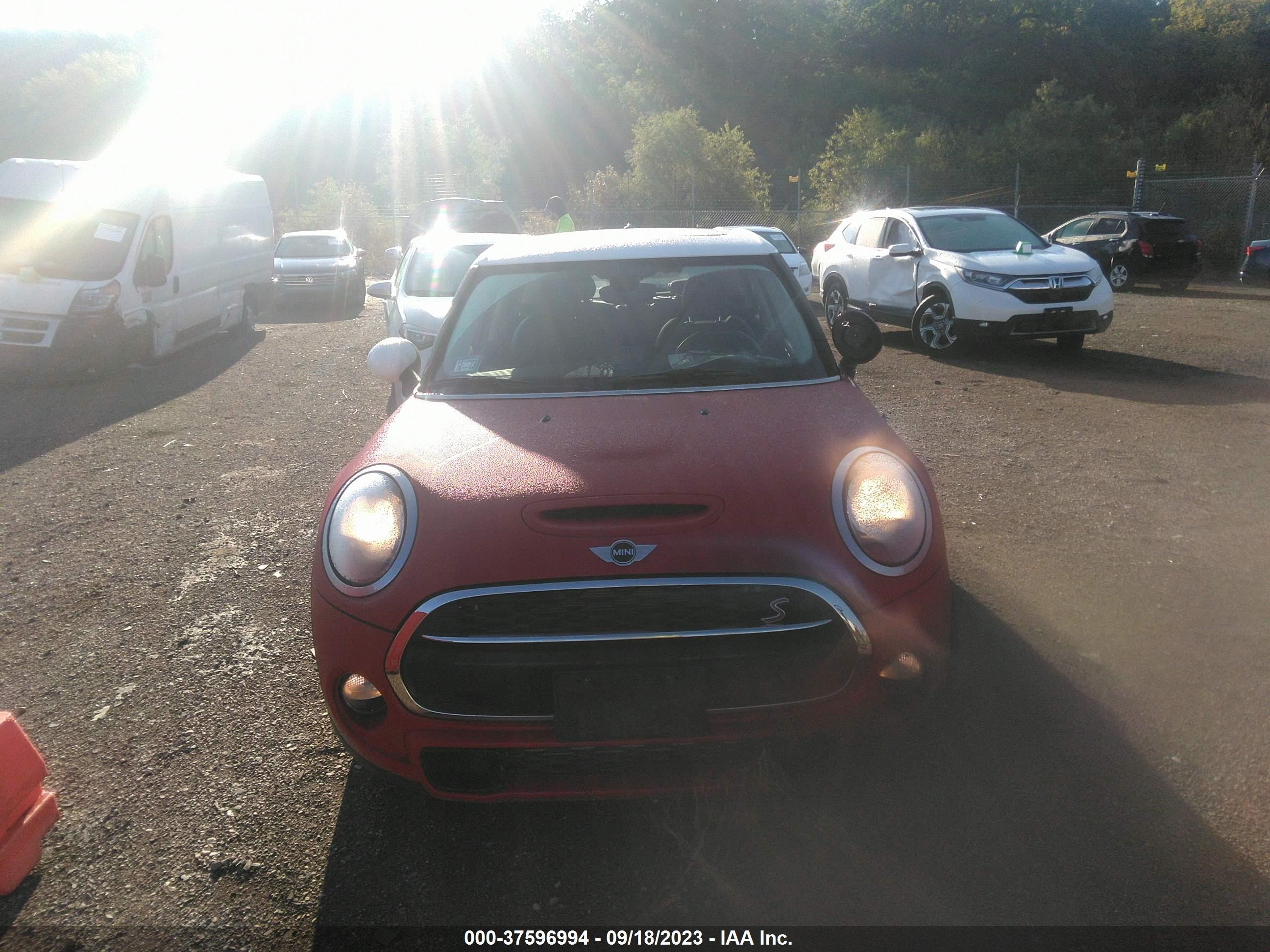 Photo 11 VIN: WMWXU3C57H2B64082 - MINI HARD TOP 