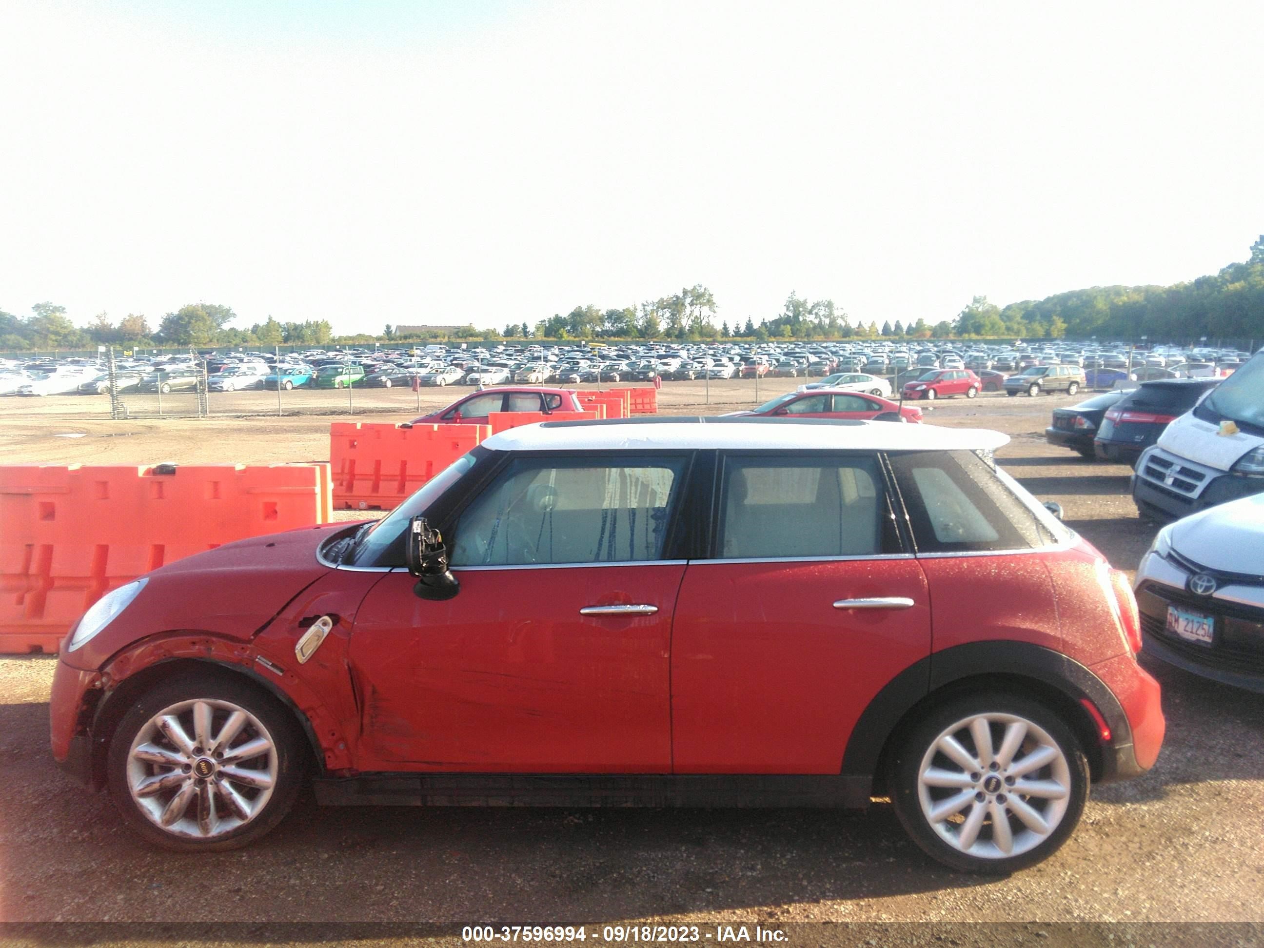 Photo 13 VIN: WMWXU3C57H2B64082 - MINI HARD TOP 