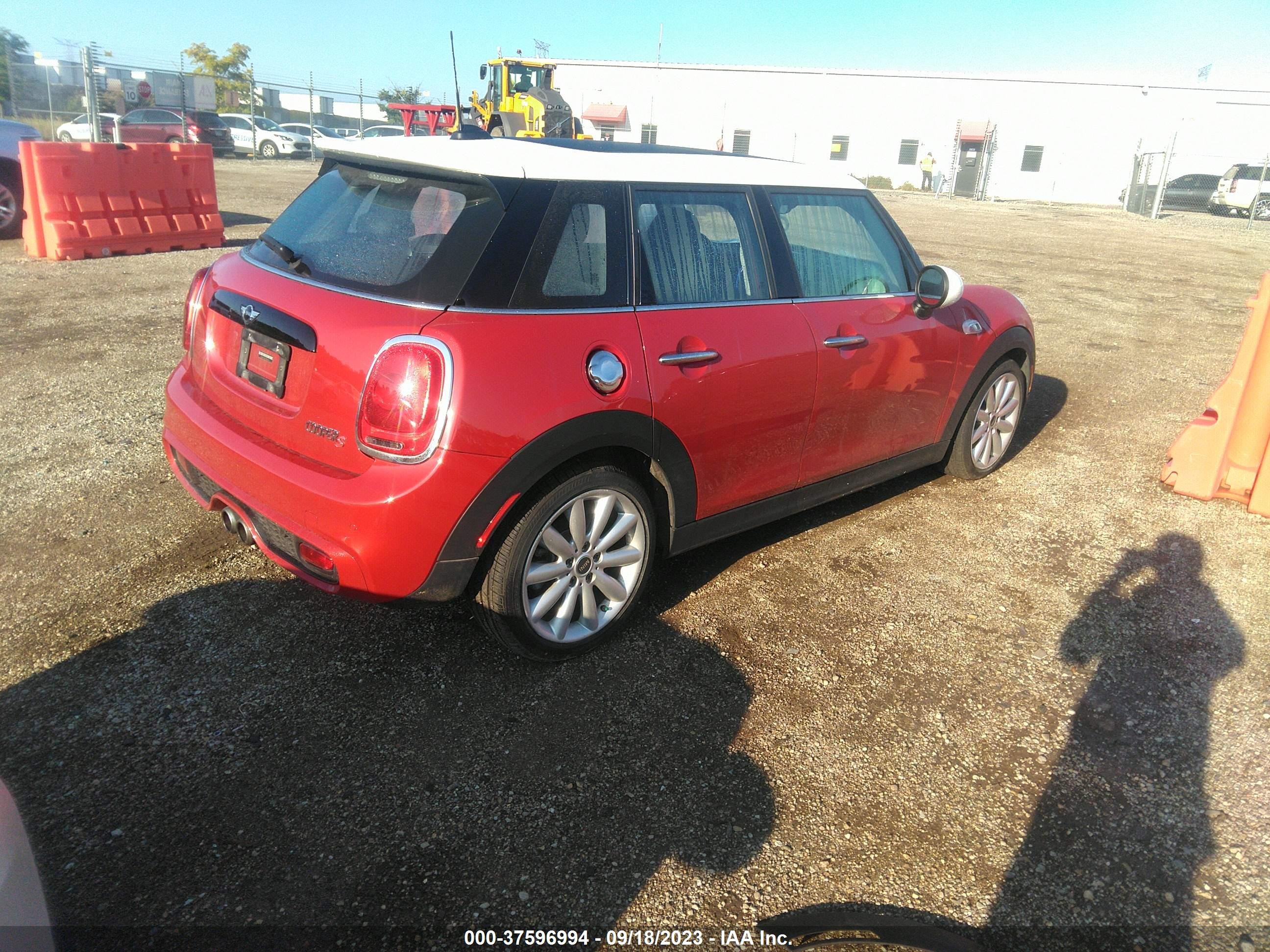 Photo 3 VIN: WMWXU3C57H2B64082 - MINI HARD TOP 