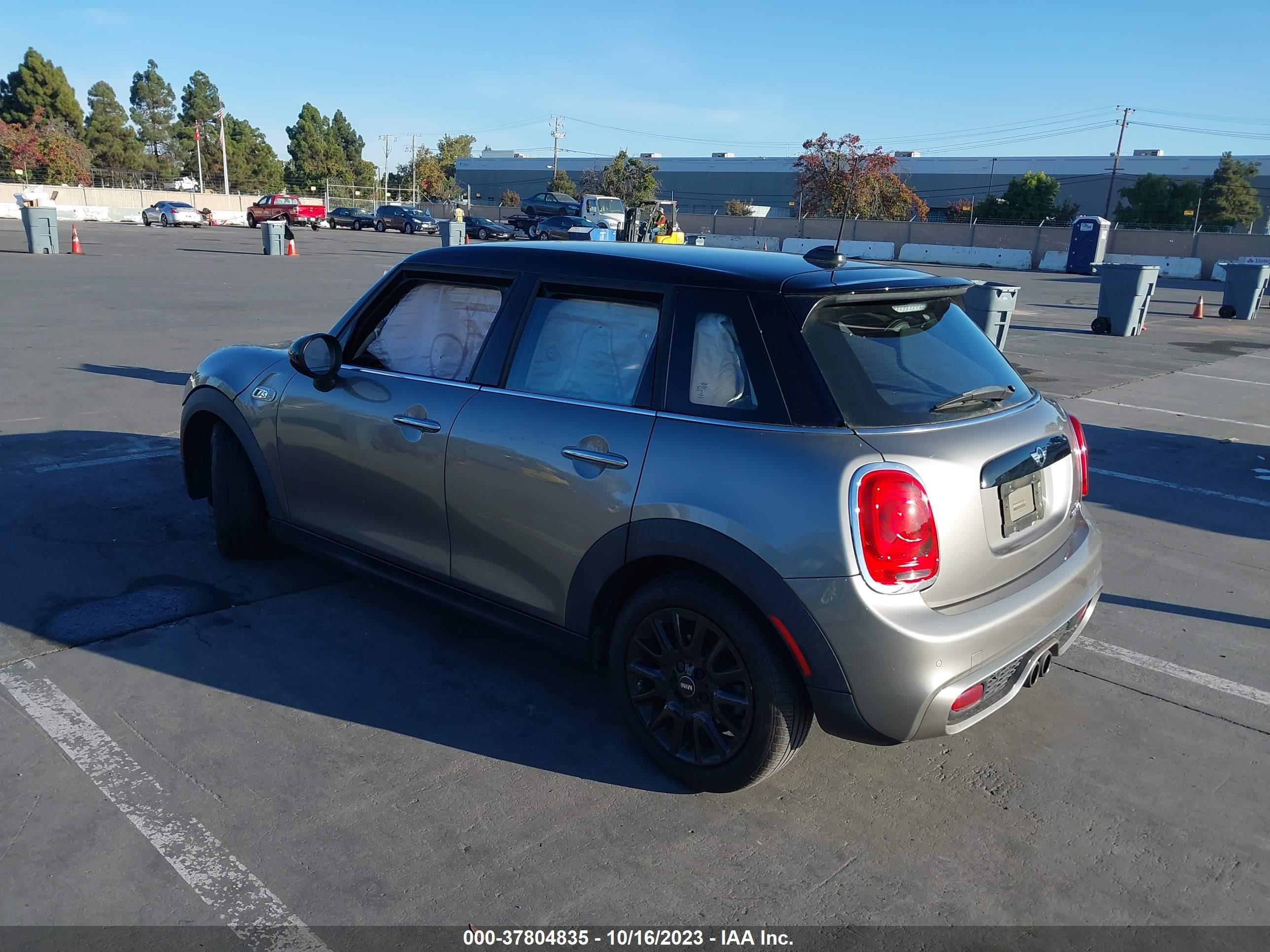 Photo 2 VIN: WMWXU3C59H2D32319 - MINI HARD TOP 