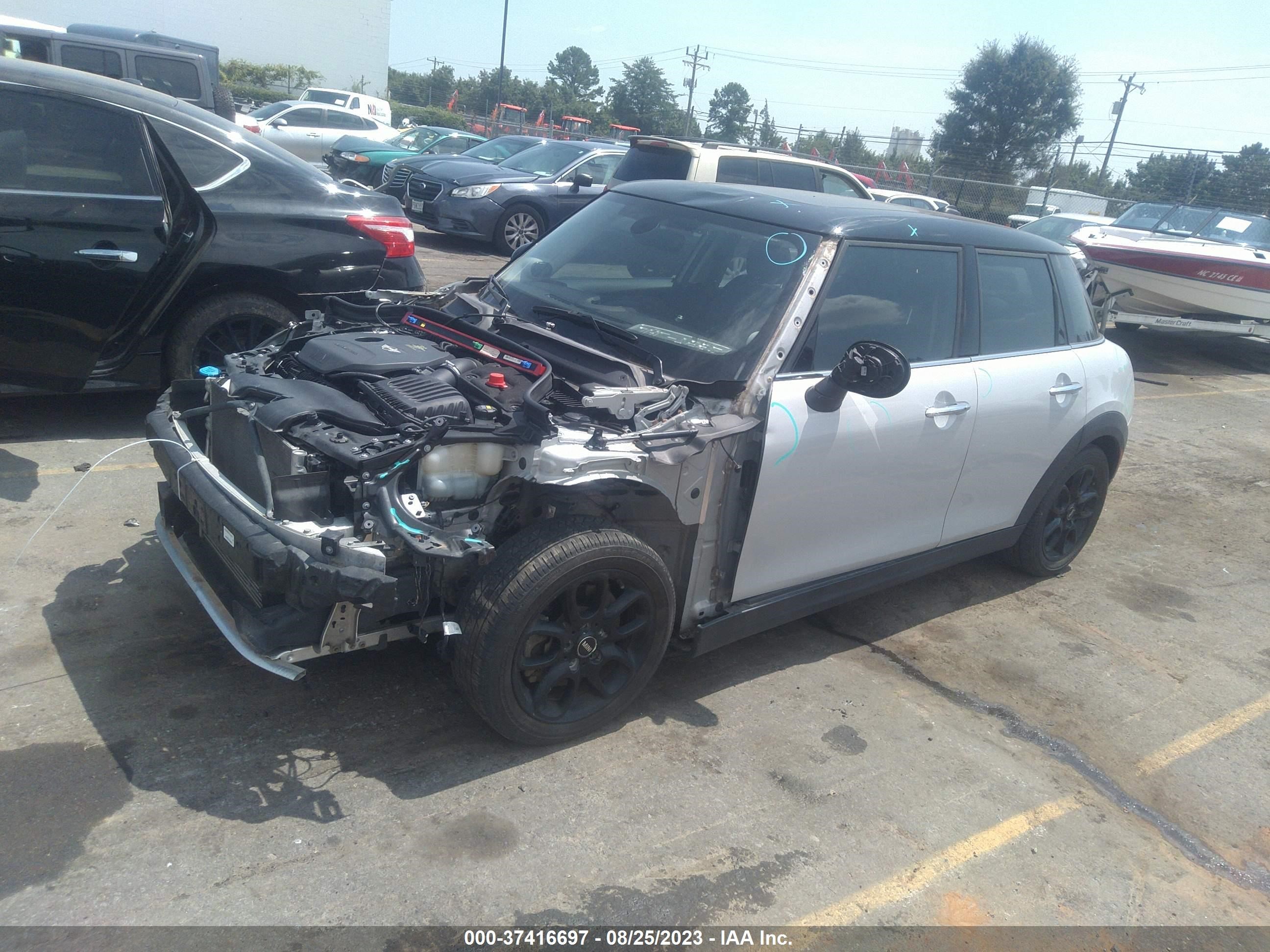 Photo 1 VIN: WMWXU3C5XF2B61772 - MINI HARD TOP 