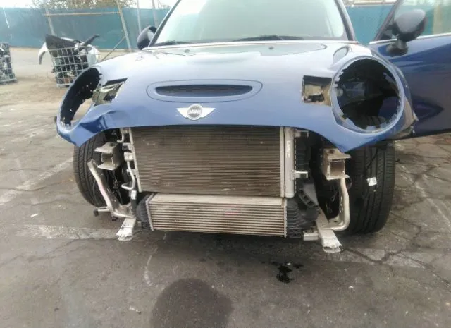 Photo 5 VIN: WMWXU3C5XF2B66485 - MINI COOPER HARDTOP 4 DOOR 