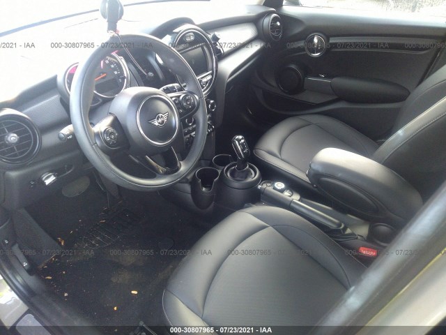 Photo 4 VIN: WMWXU7C03L2L51742 - MINI HARDTOP 4 DOOR 