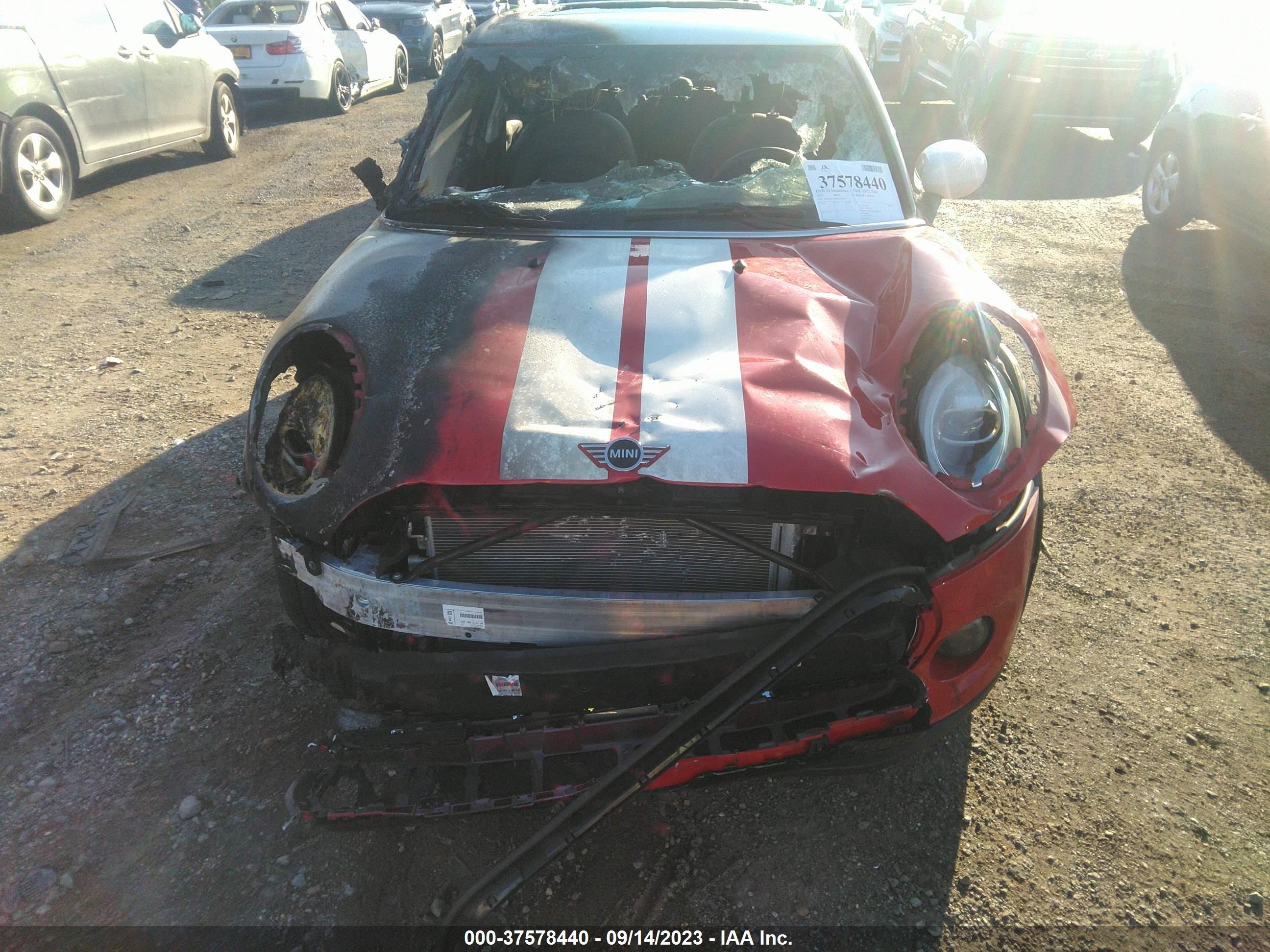 Photo 10 VIN: WMWXU7C09L2M22250 - MINI HARD TOP 