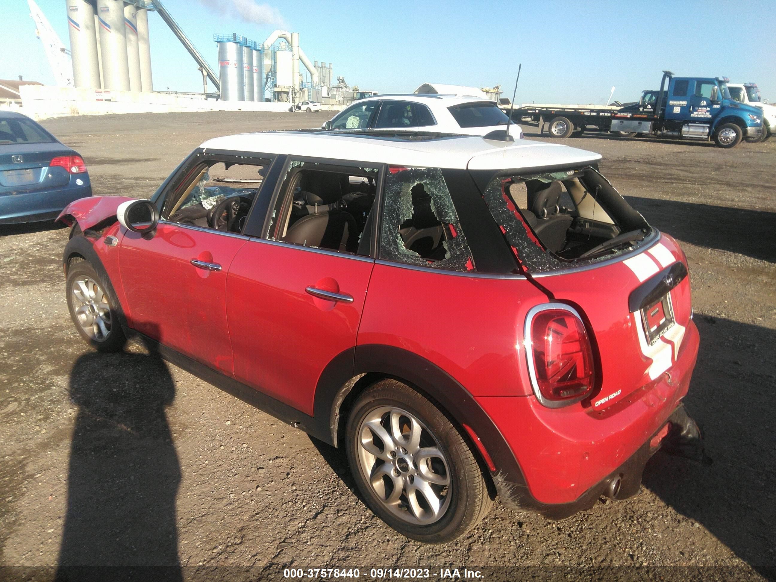 Photo 2 VIN: WMWXU7C09L2M22250 - MINI HARD TOP 