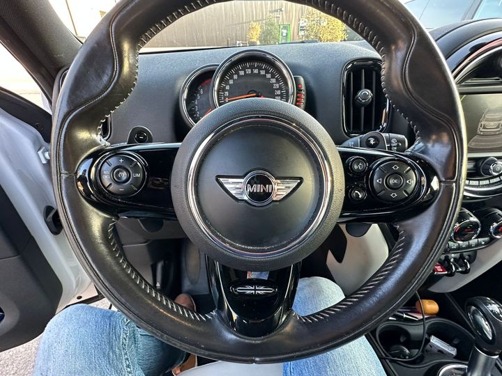 Photo 13 VIN: WMWYS910403D86470 - MINI COUNTRYMAN 