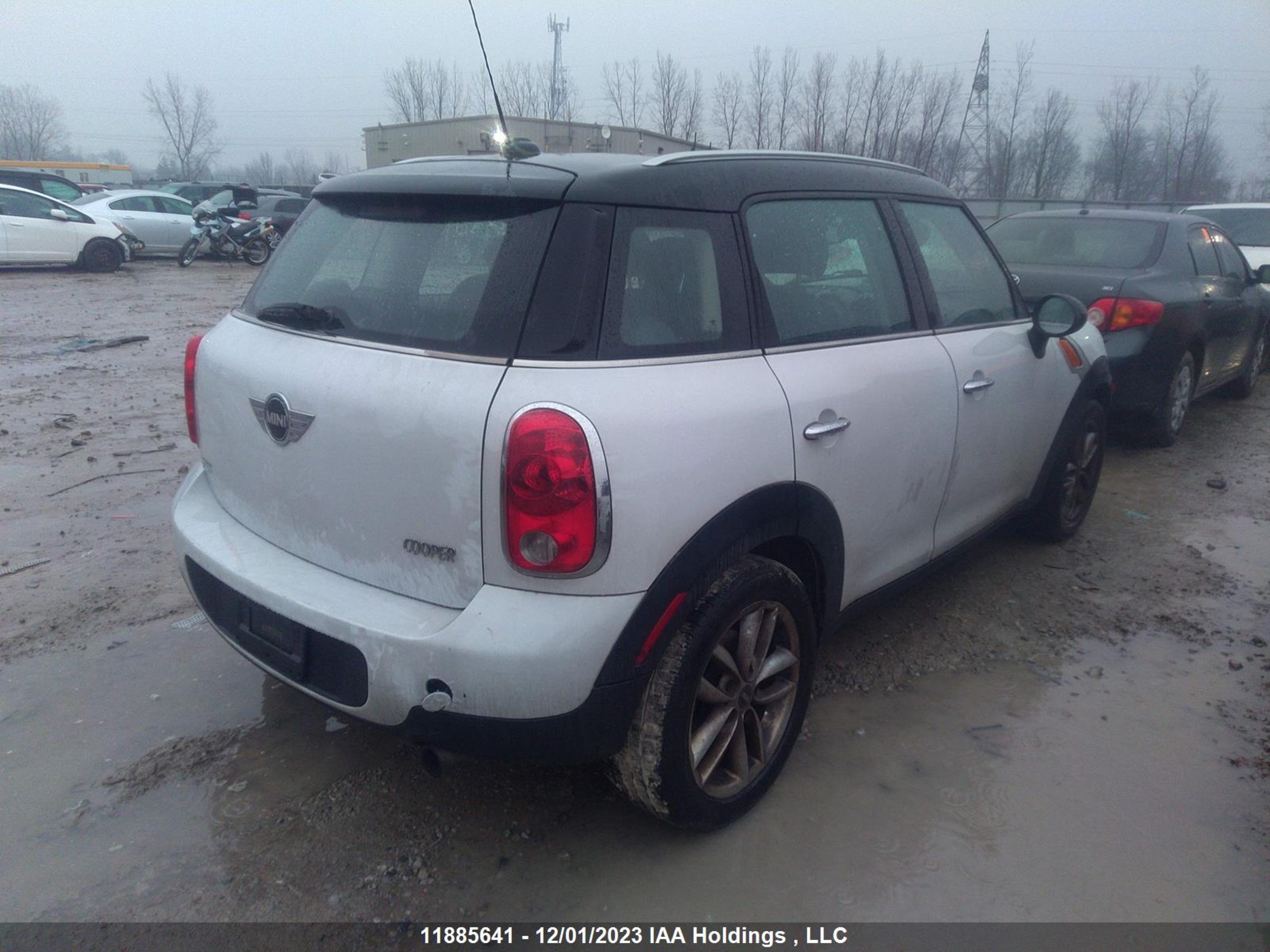 Photo 3 VIN: WMWZB3C50BWH95481 - MINI COUNTRYMAN 