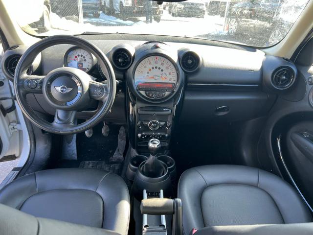 Photo 8 VIN: WMWZB3C50EWM32020 - MINI COOPER 