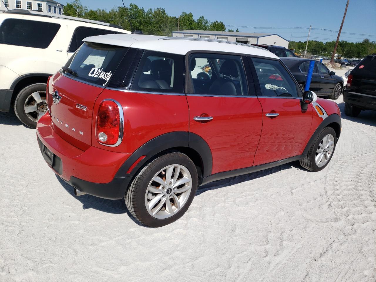 Photo 2 VIN: WMWZB3C50EWR39161 - MINI COOPER COUNTRYMAN 