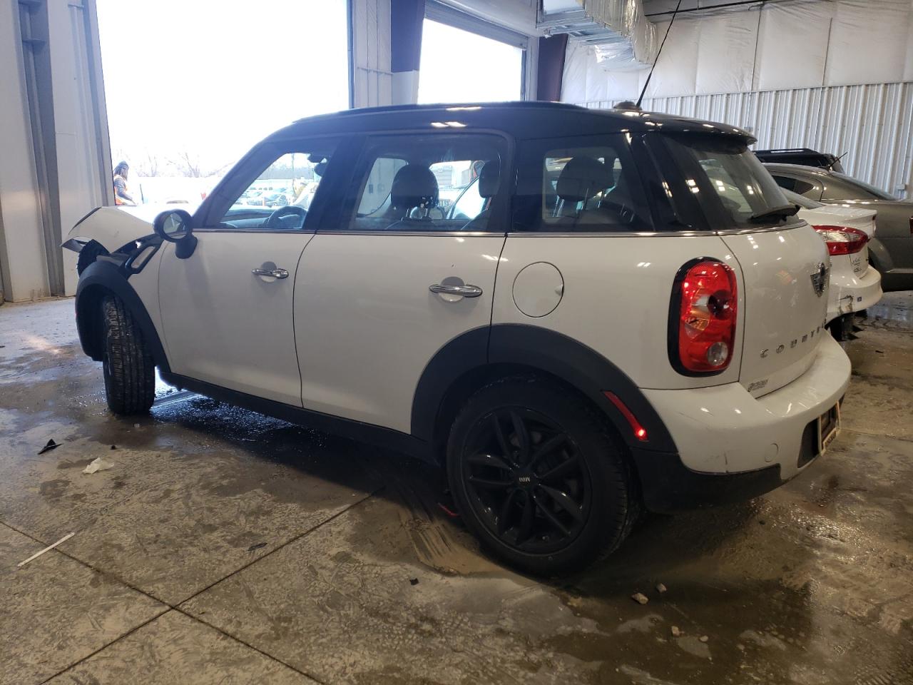 Photo 1 VIN: WMWZB3C50FWR44166 - MINI COOPER 