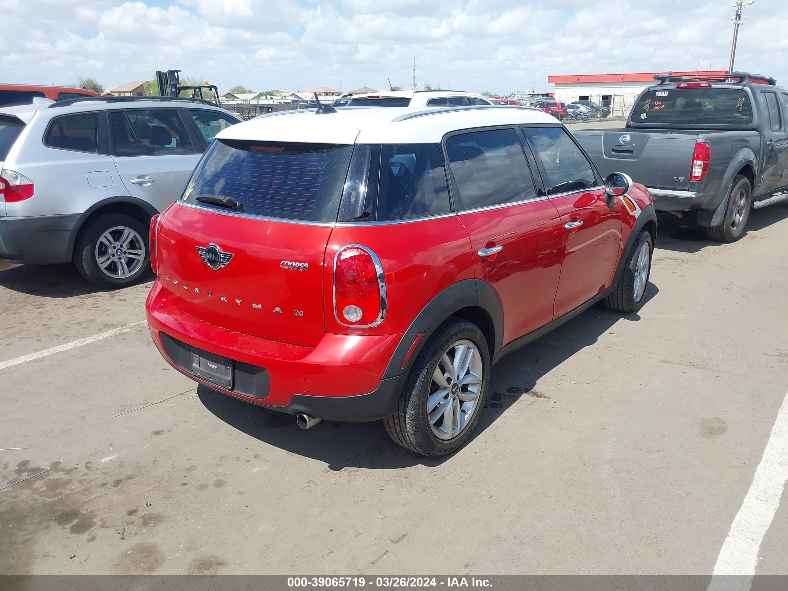 Photo 3 VIN: WMWZB3C52EWR37251 - MINI COUNTRYMAN 