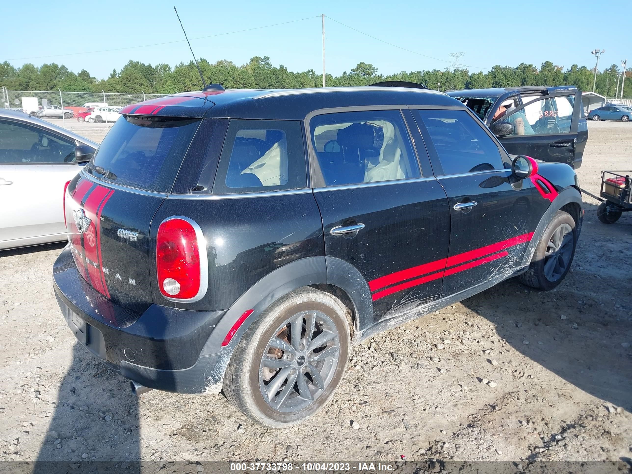 Photo 3 VIN: WMWZB3C57EWR37844 - MINI COOPER COUNTRYMAN 