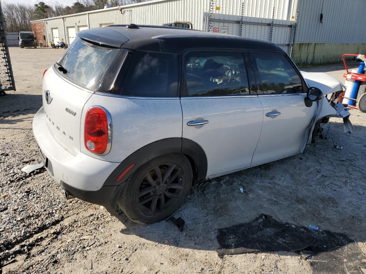 Photo 2 VIN: WMWZB3C59FWR44246 - MINI COOPER 