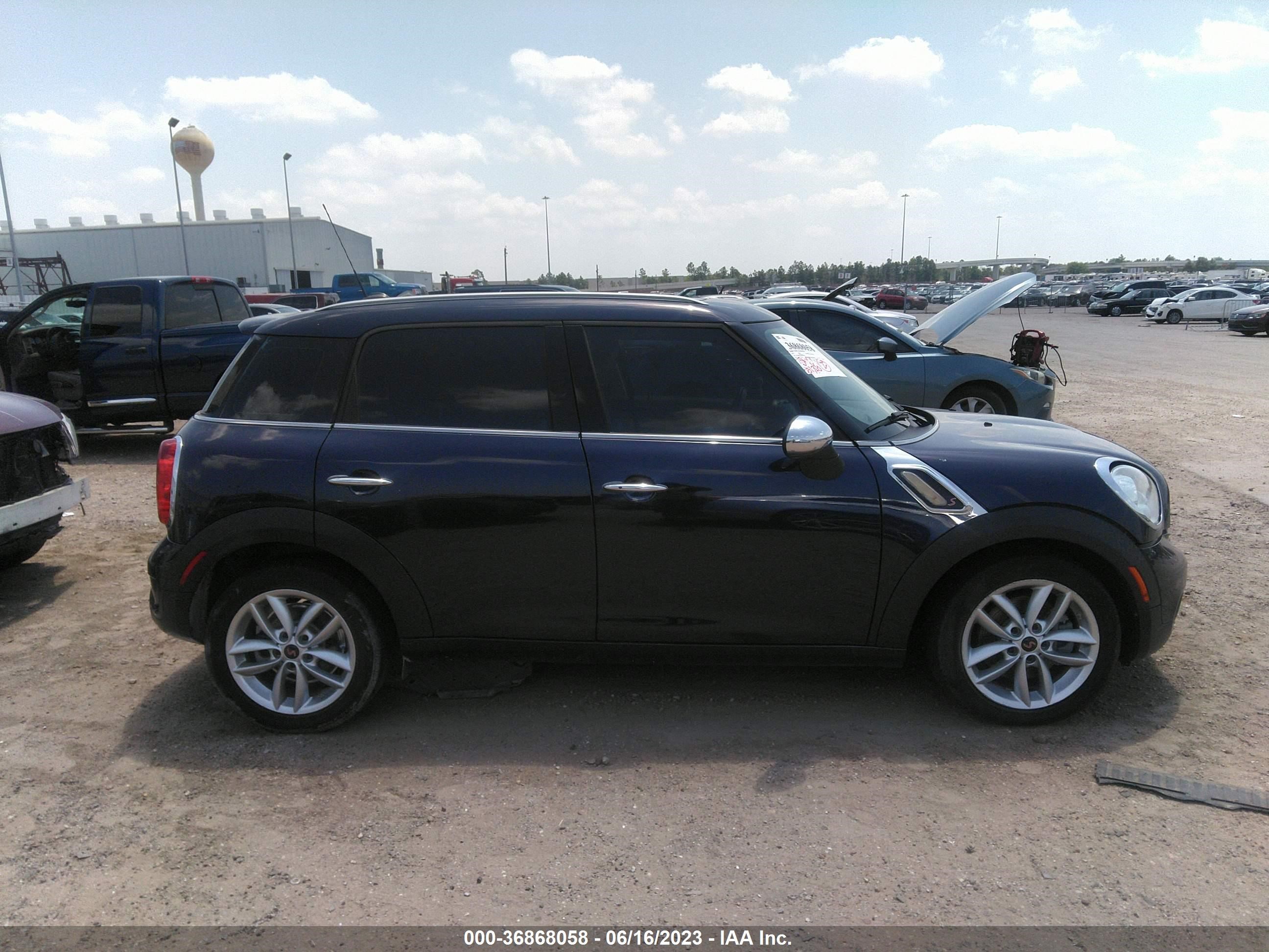 Photo 12 VIN: WMWZC3C50DWP22611 - MINI COUNTRYMAN 