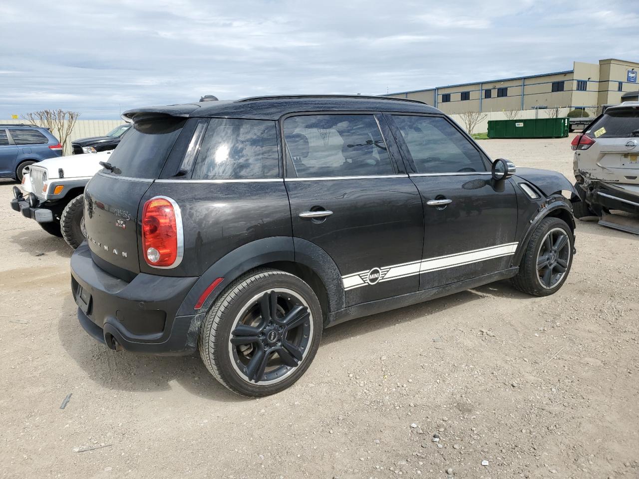 Photo 2 VIN: WMWZC3C50GWT09656 - MINI COOPER 