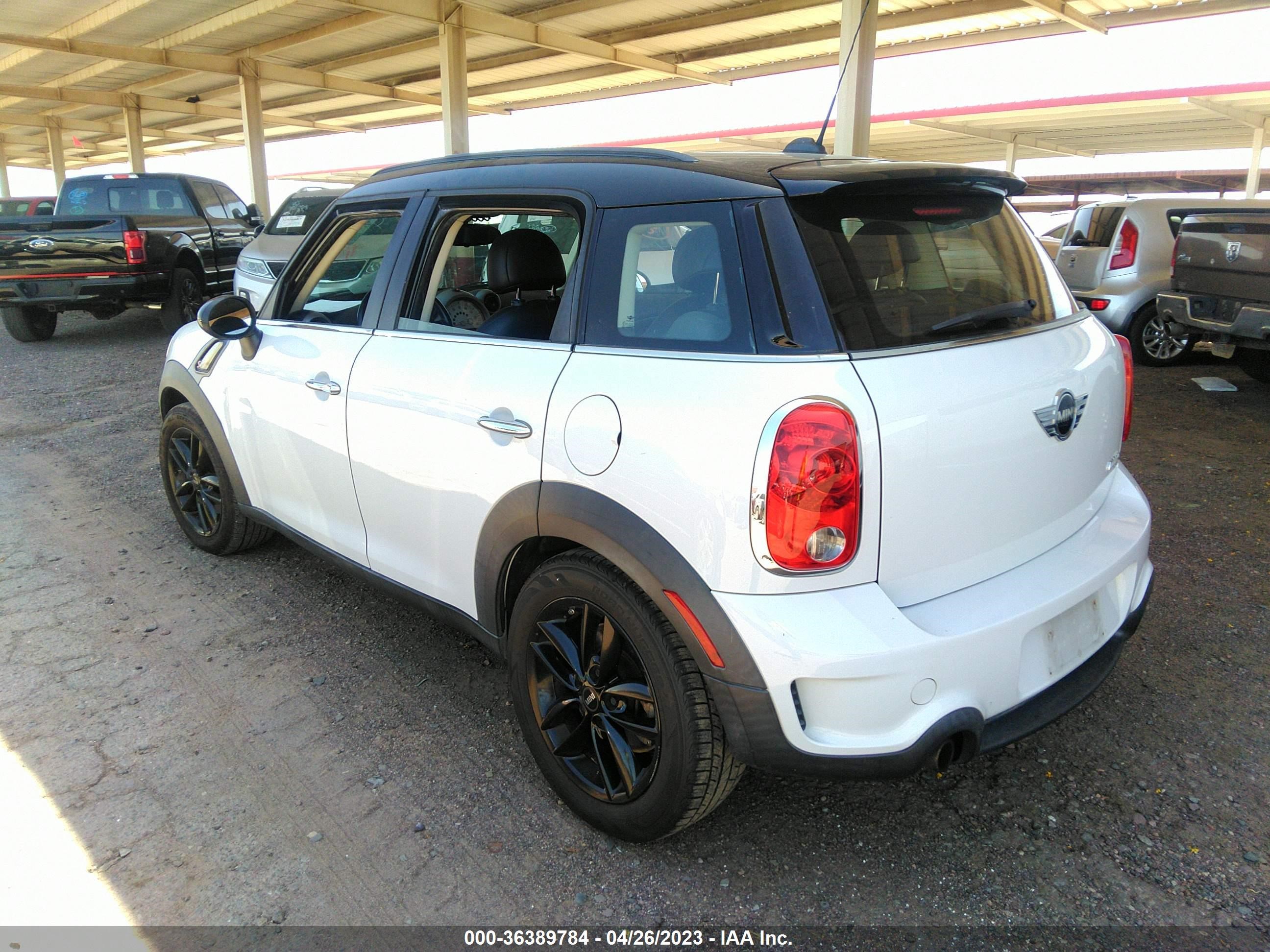 Photo 2 VIN: WMWZC3C51CWL83243 - MINI COUNTRYMAN 