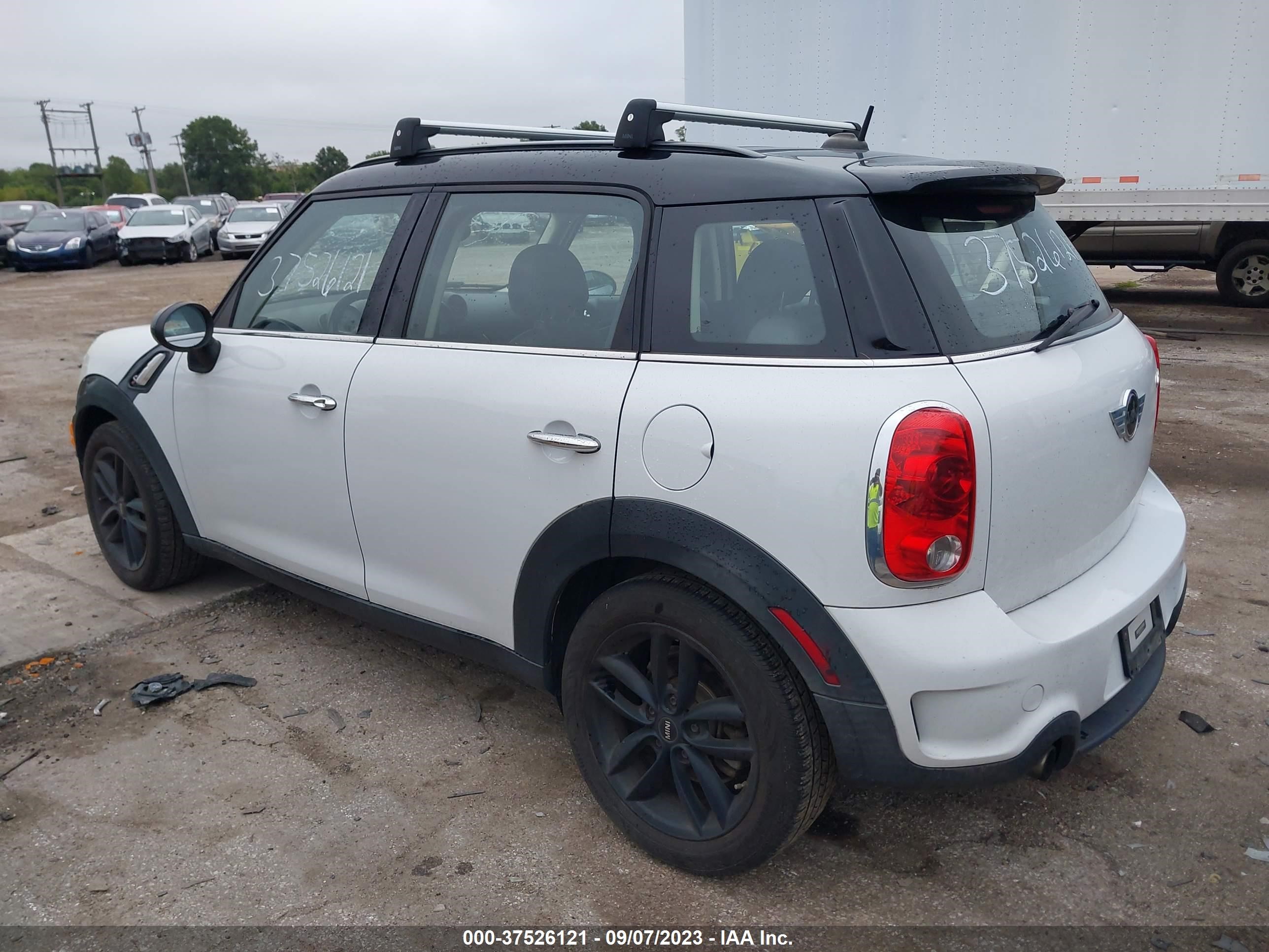 Photo 2 VIN: WMWZC3C52DWP51530 - MINI COUNTRYMAN 