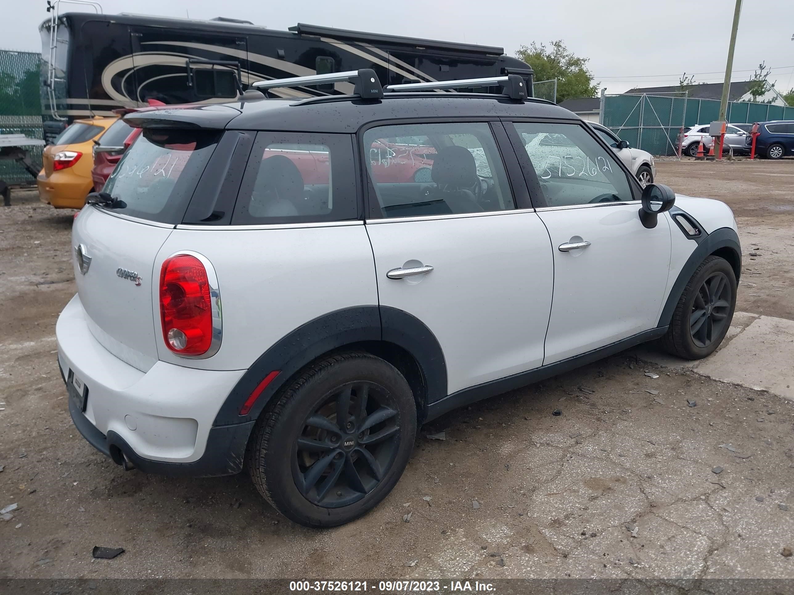 Photo 3 VIN: WMWZC3C52DWP51530 - MINI COUNTRYMAN 