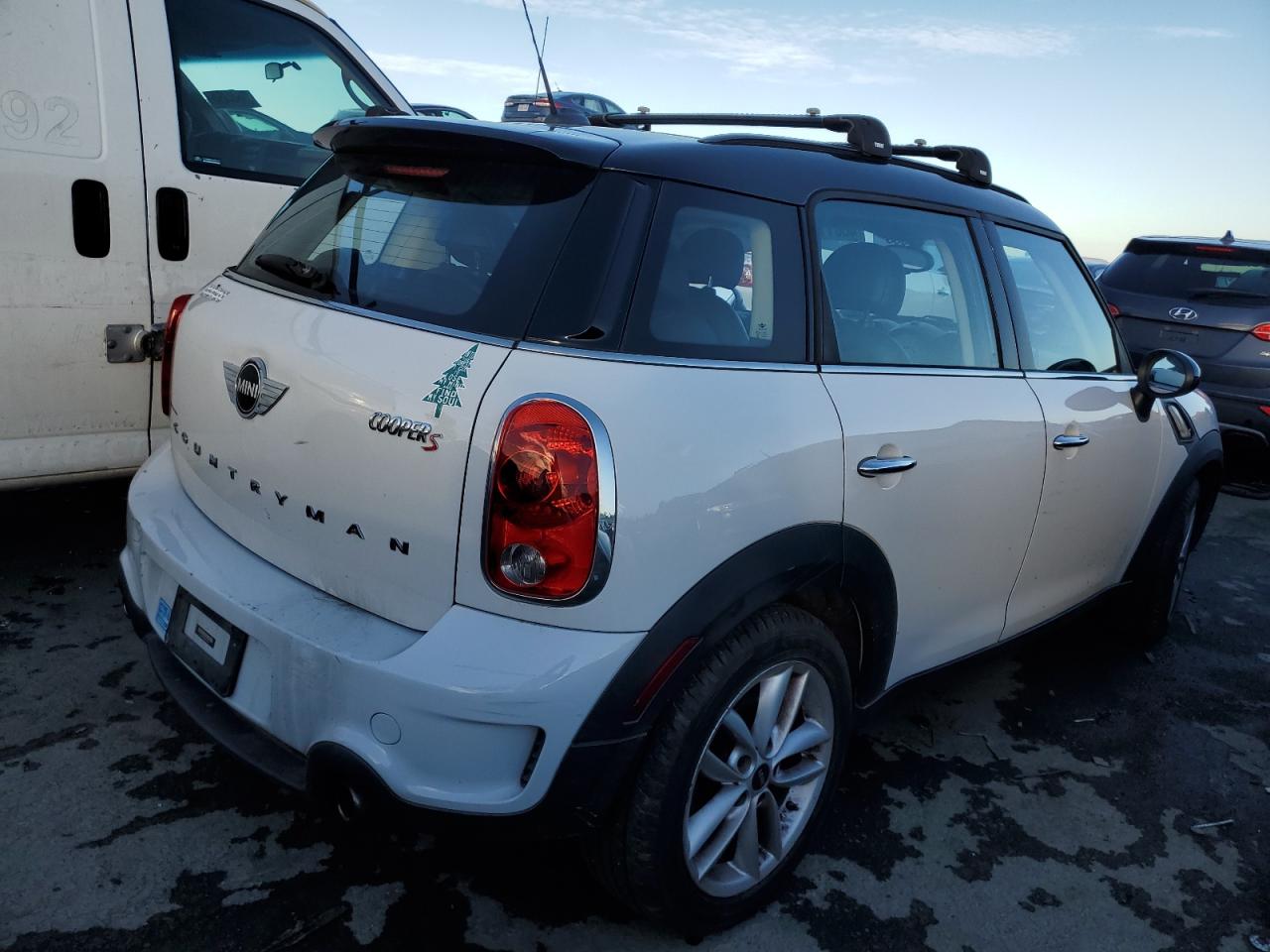 Photo 2 VIN: WMWZC3C52EWT00406 - MINI COOPER 