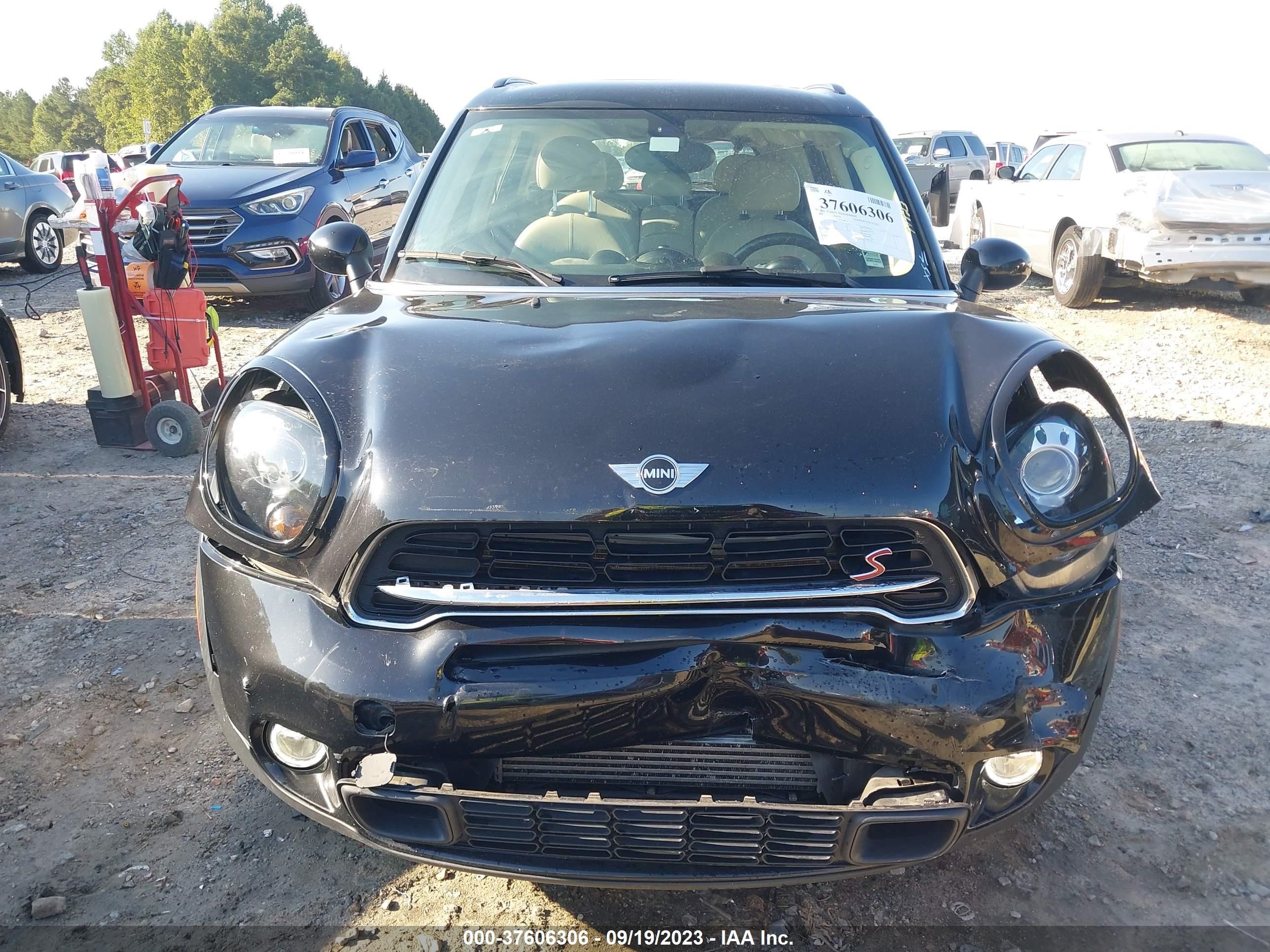 Photo 5 VIN: WMWZC3C52GWT08413 - MINI COUNTRYMAN 