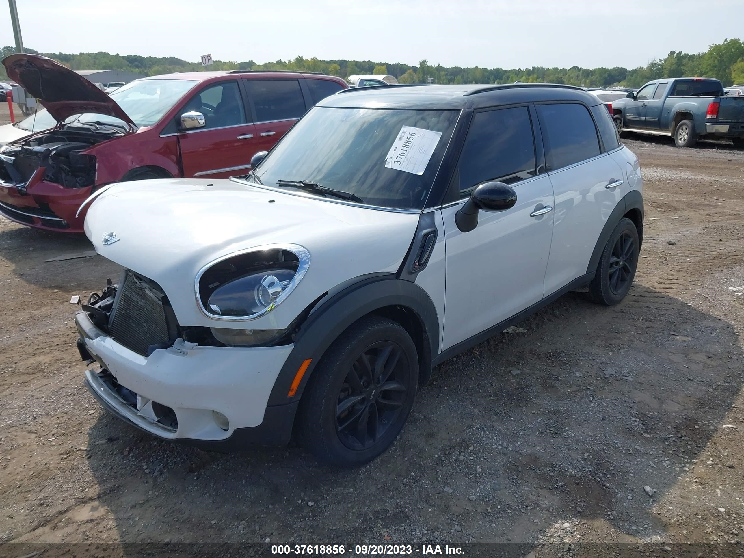 Photo 1 VIN: WMWZC3C54DWM28497 - MINI COUNTRYMAN 