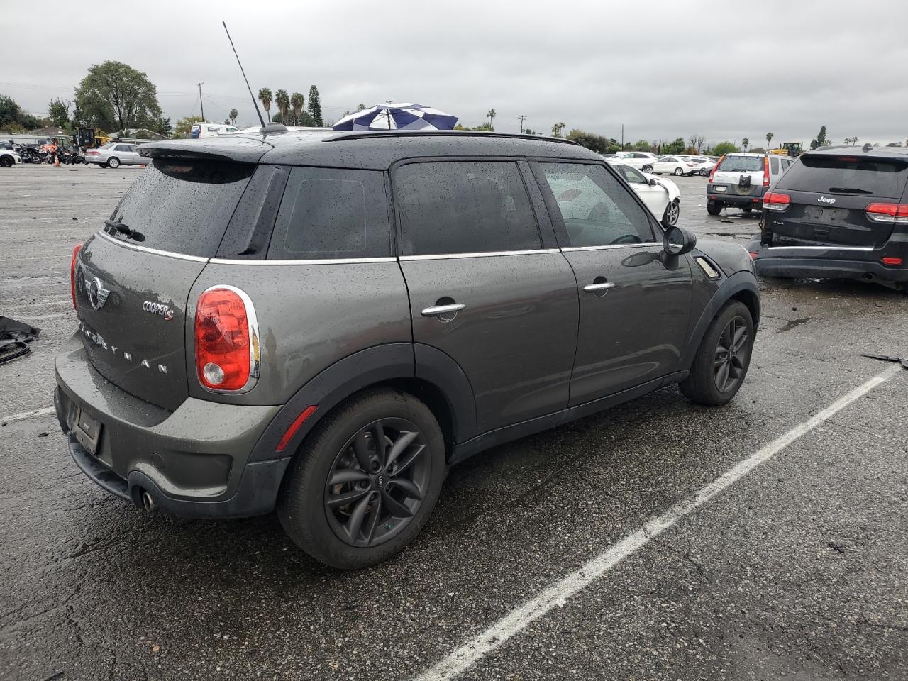 Photo 2 VIN: WMWZC3C54DWP23342 - MINI COOPER 