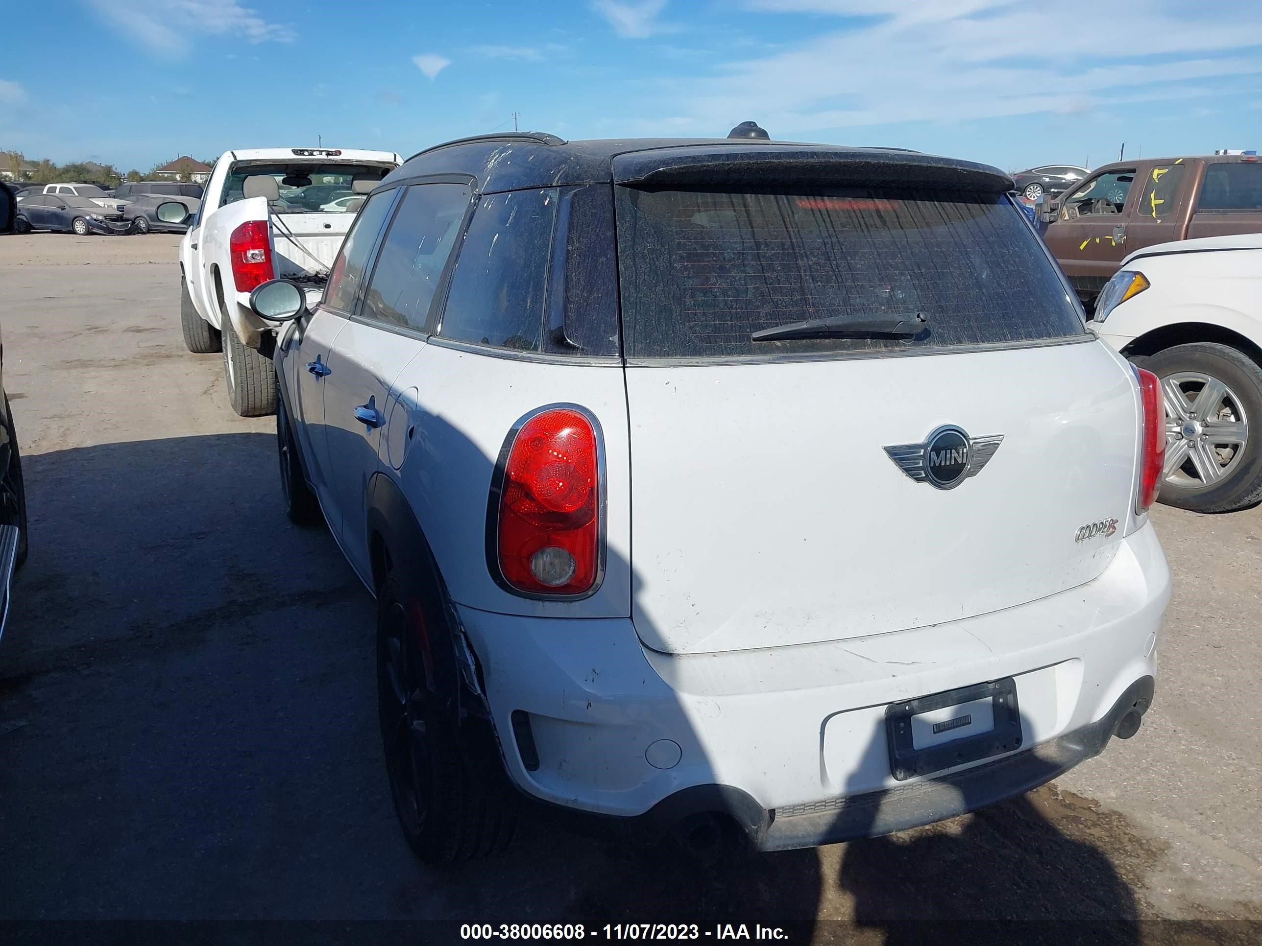 Photo 2 VIN: WMWZC3C58CWL83353 - MINI COUNTRYMAN 