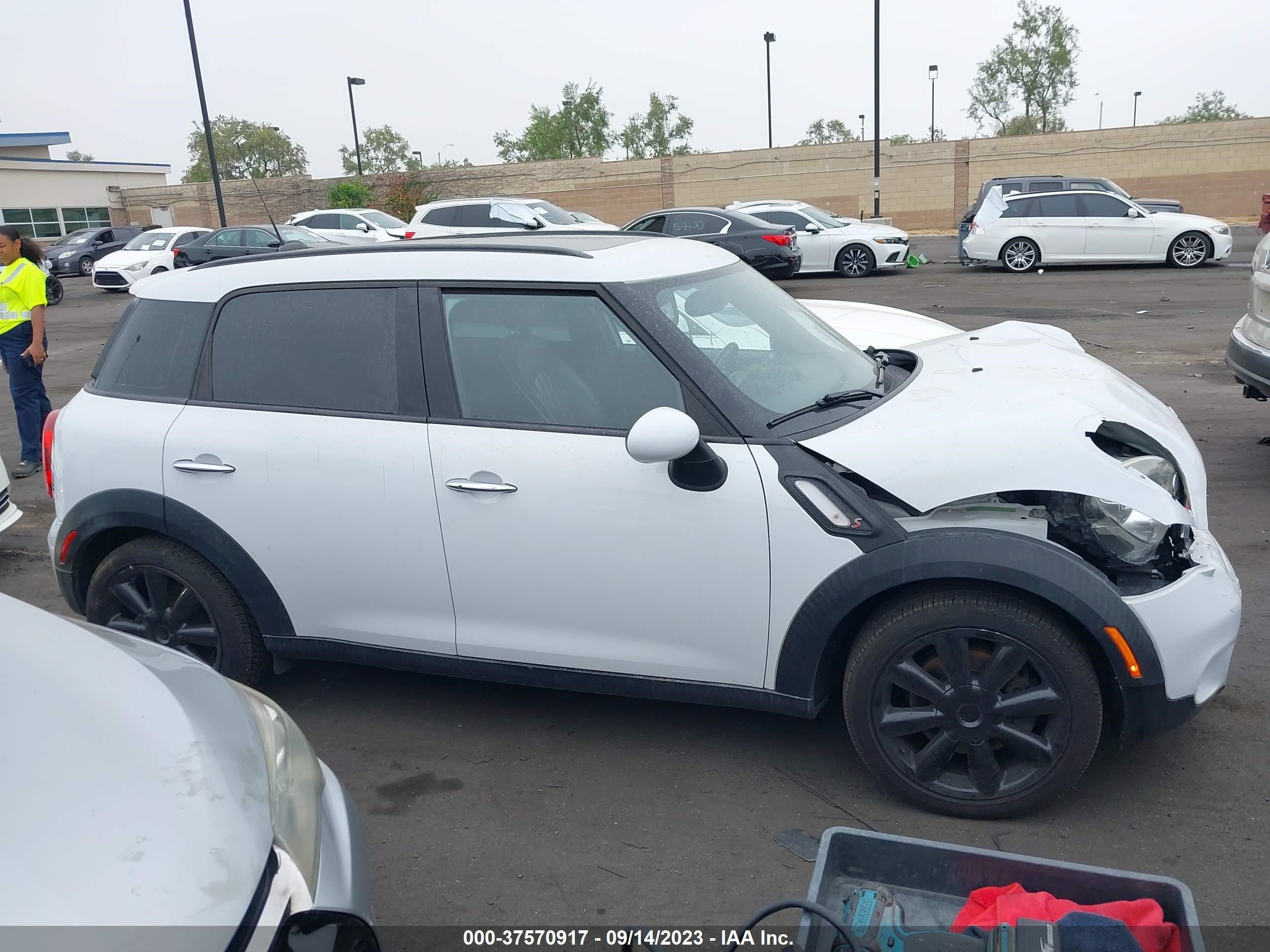 Photo 12 VIN: WMWZC3C58CWL84874 - MINI COUNTRYMAN 