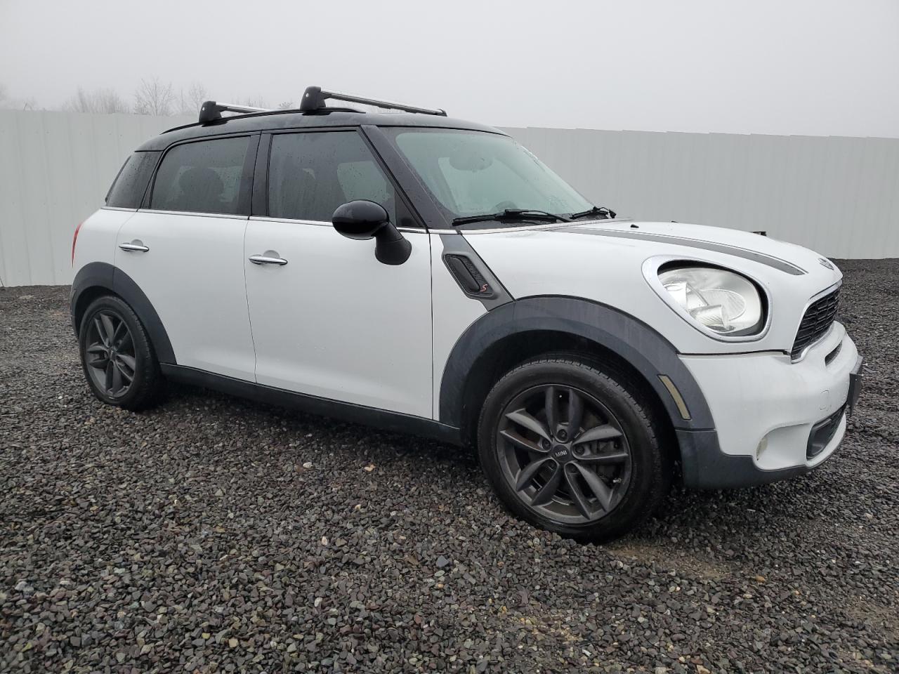 Photo 3 VIN: WMWZC3C58EWT00443 - MINI COOPER 