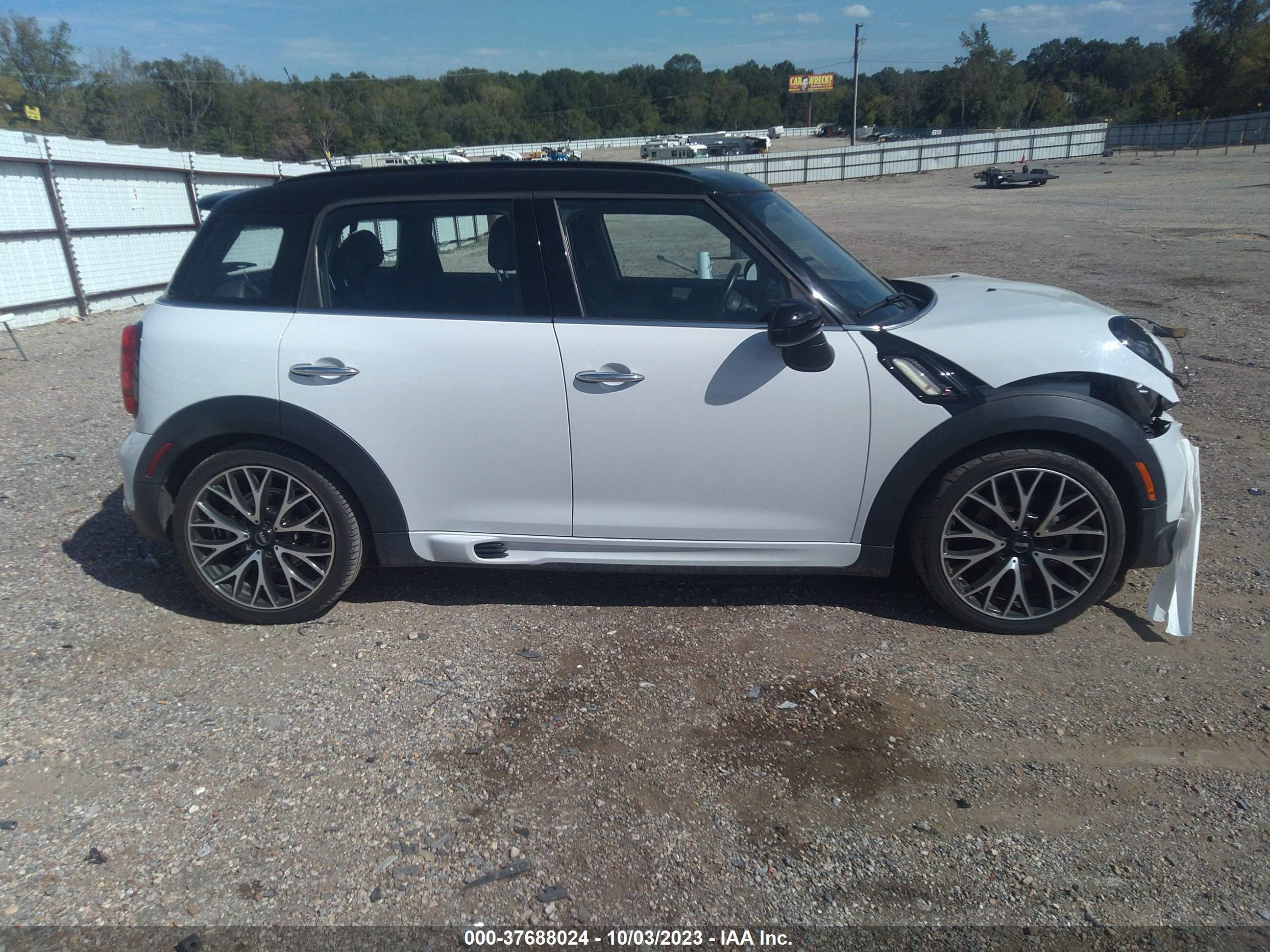 Photo 12 VIN: WMWZC3C58GWT07072 - MINI COUNTRYMAN 