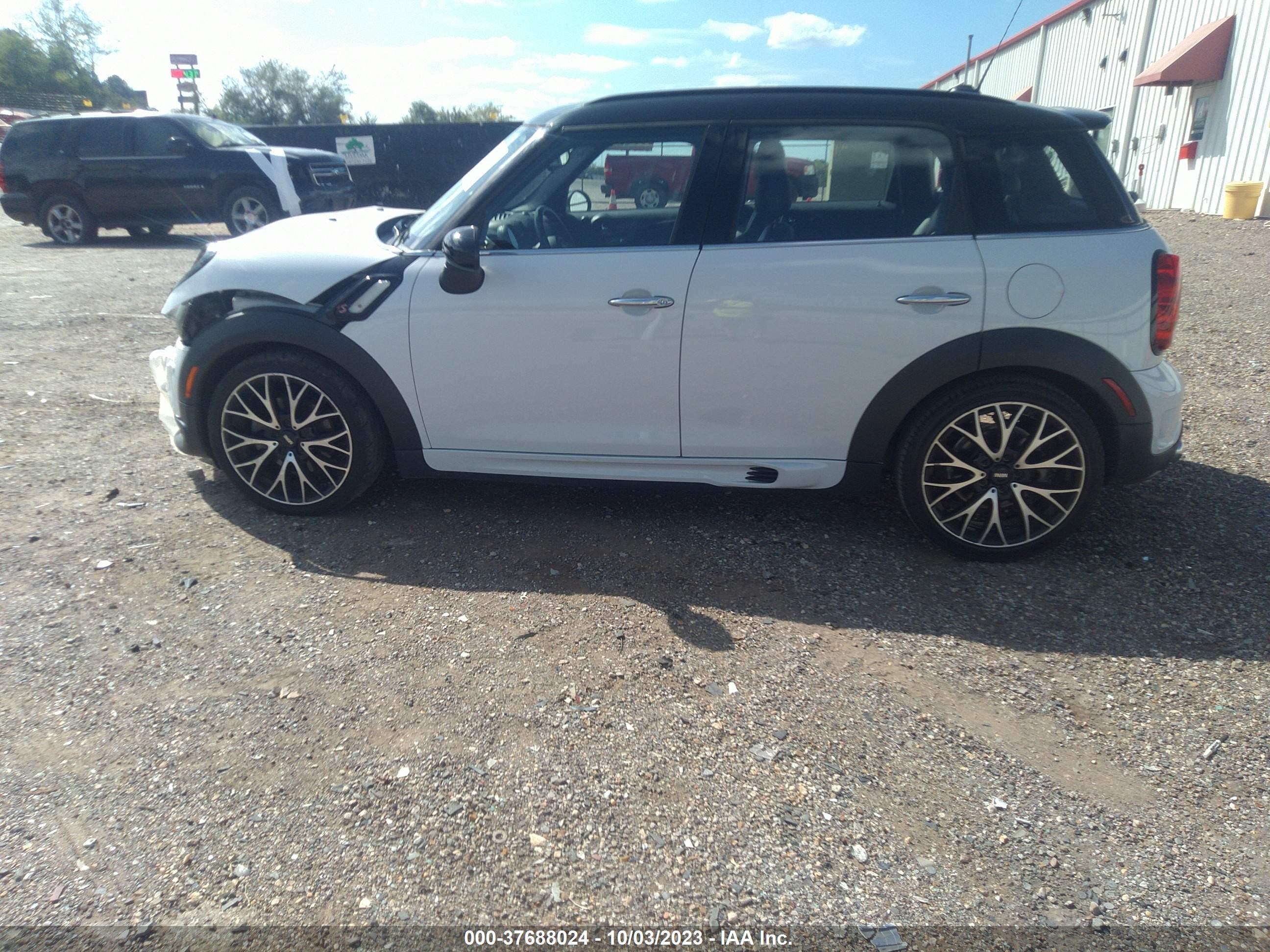 Photo 13 VIN: WMWZC3C58GWT07072 - MINI COUNTRYMAN 