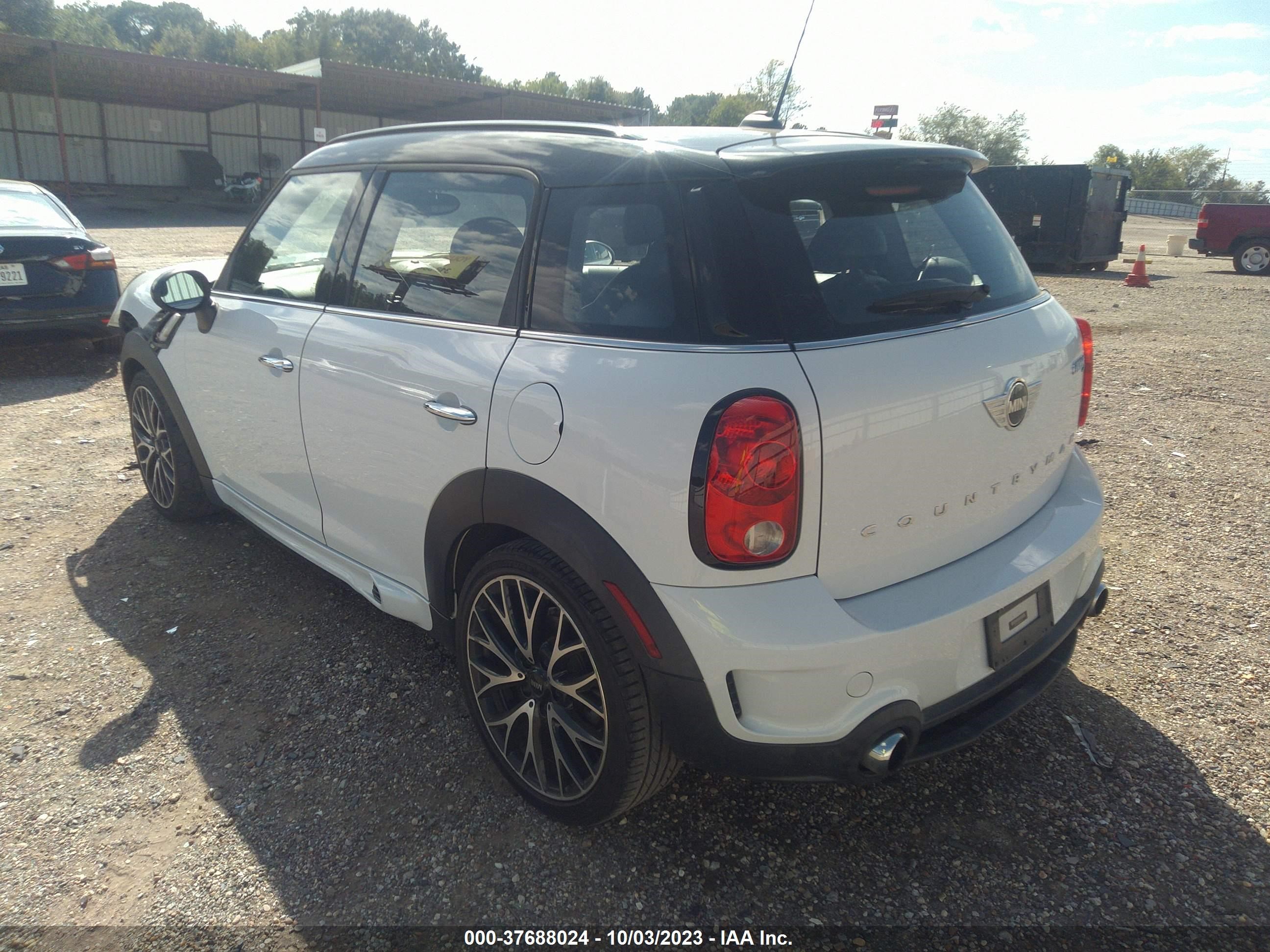 Photo 2 VIN: WMWZC3C58GWT07072 - MINI COUNTRYMAN 