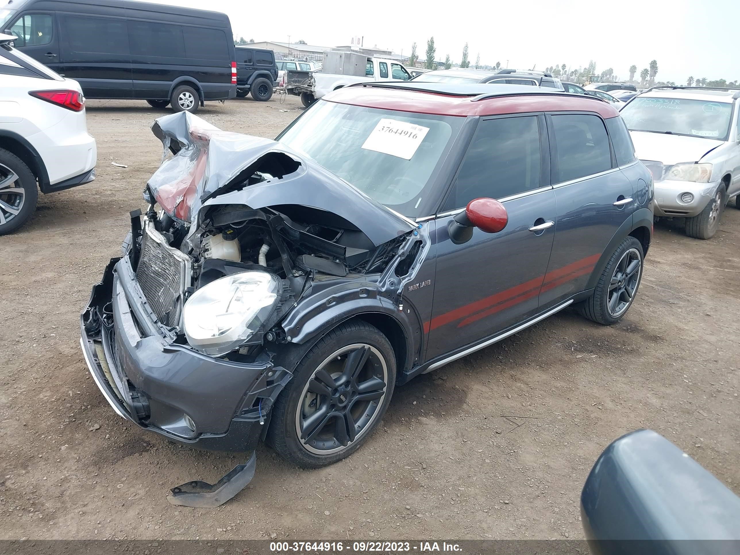 Photo 1 VIN: WMWZC3C5XGWT07378 - MINI COUNTRYMAN 