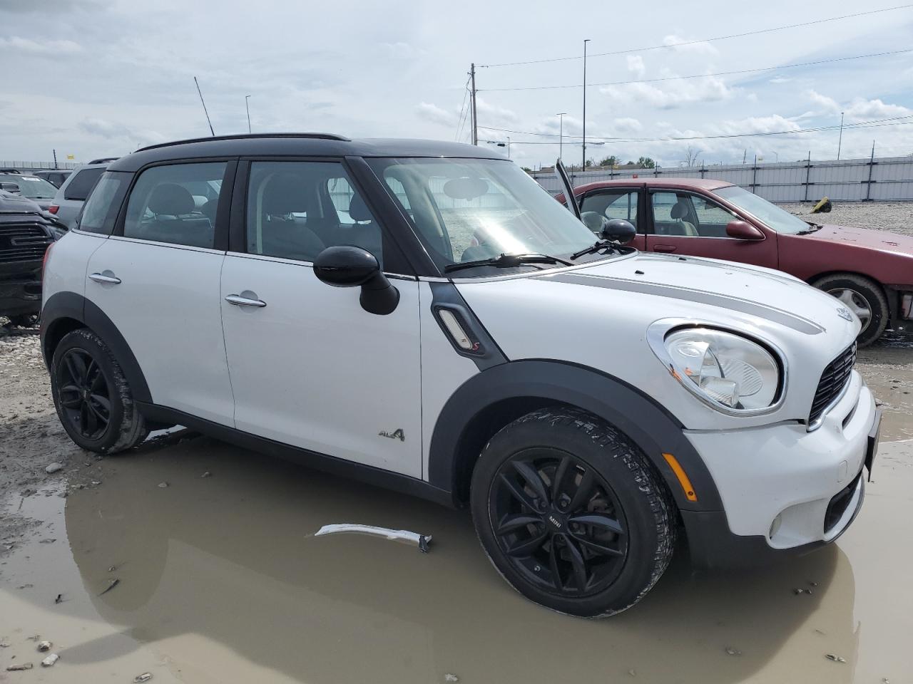 Photo 3 VIN: WMWZC5C50EWP35257 - MINI COOPER 