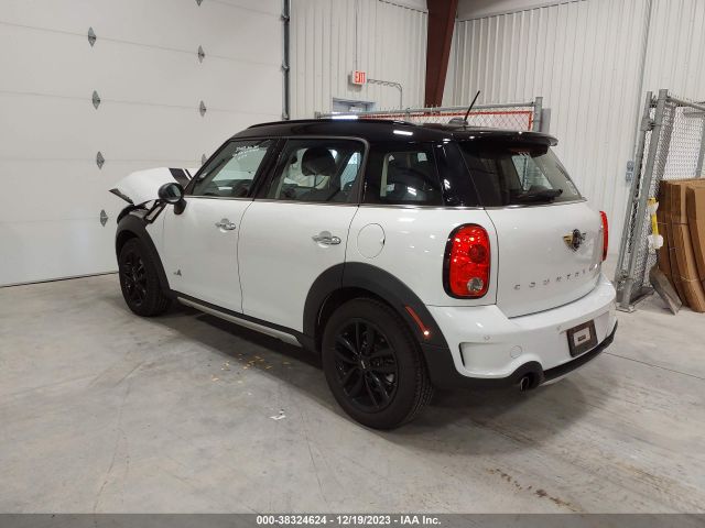 Photo 2 VIN: WMWZC5C50GWU21188 - MINI COUNTRYMAN 